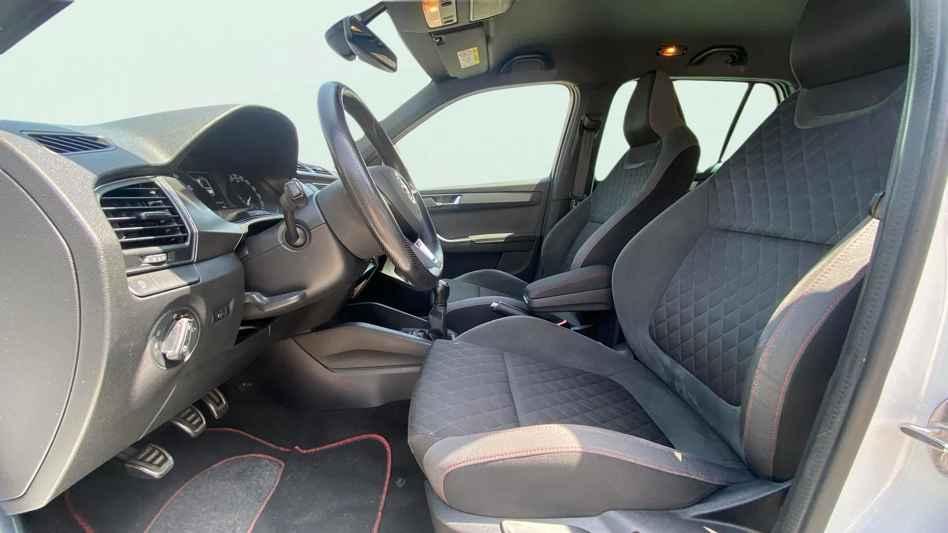 Škoda Fabia 1.0 TSI Ambition - foto 12