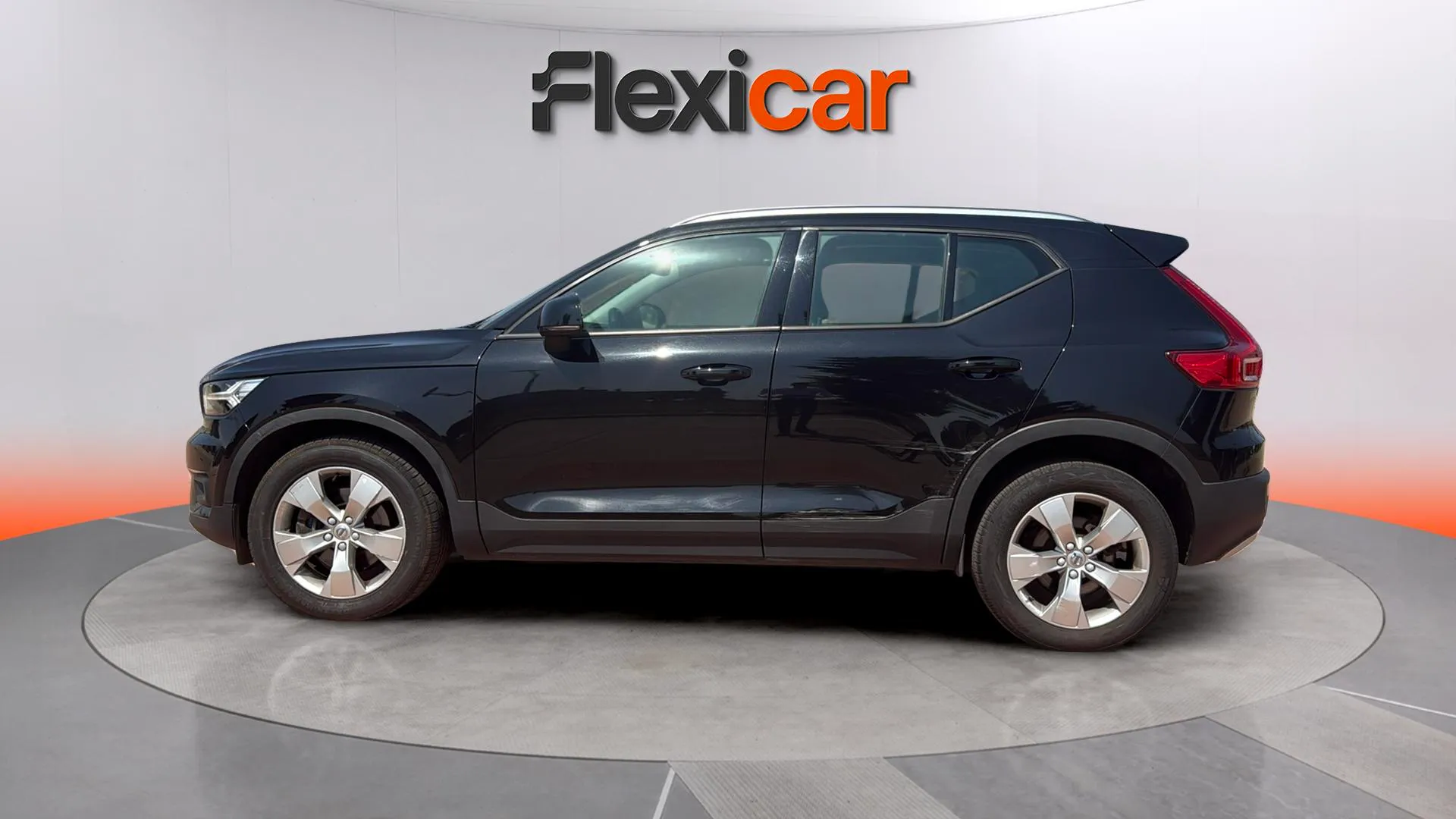 Volvo XC40 2.0 B3 G Momentum Pro - foto 5