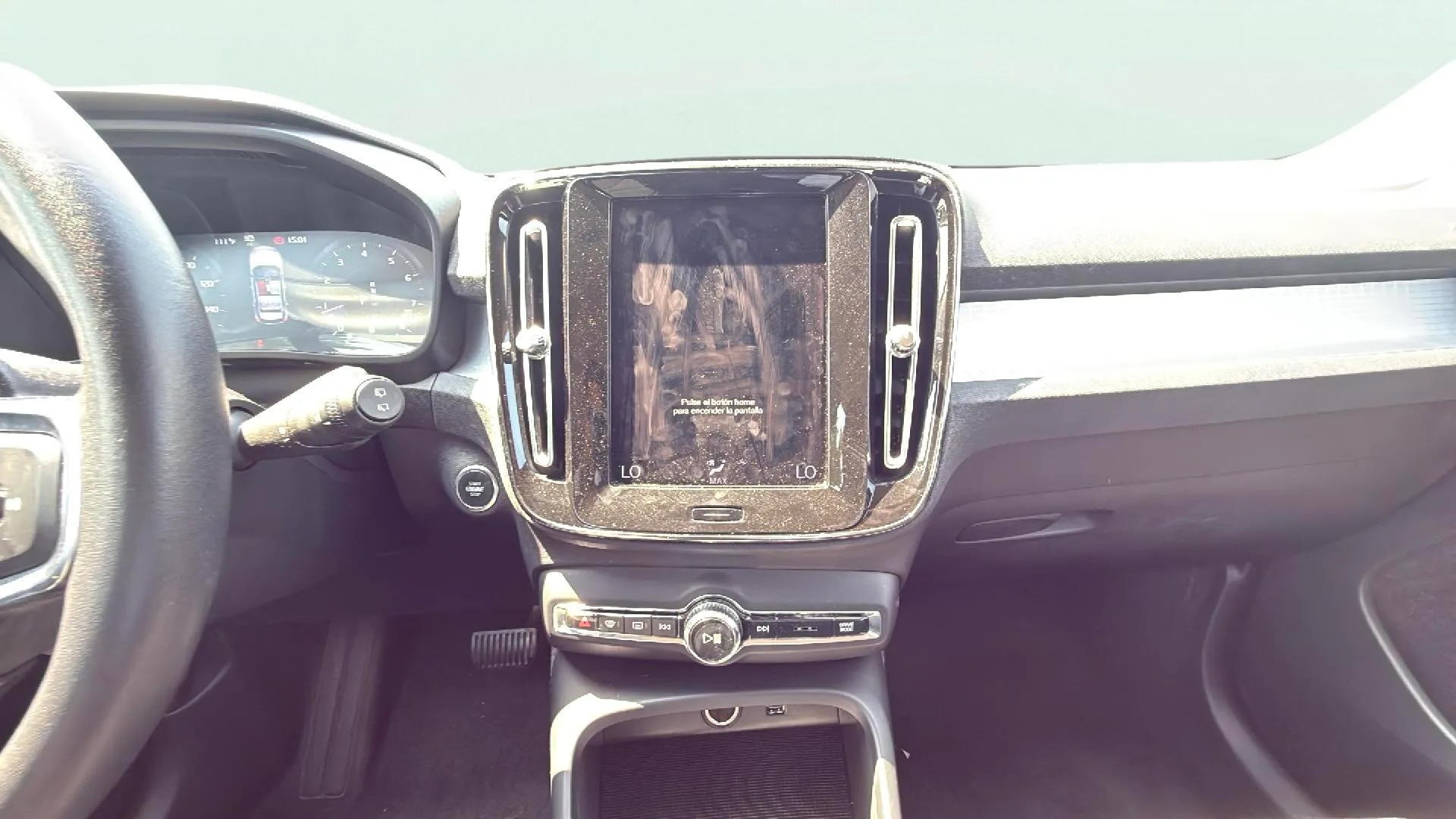 Volvo XC40 2.0 B3 G Momentum Pro - foto 6