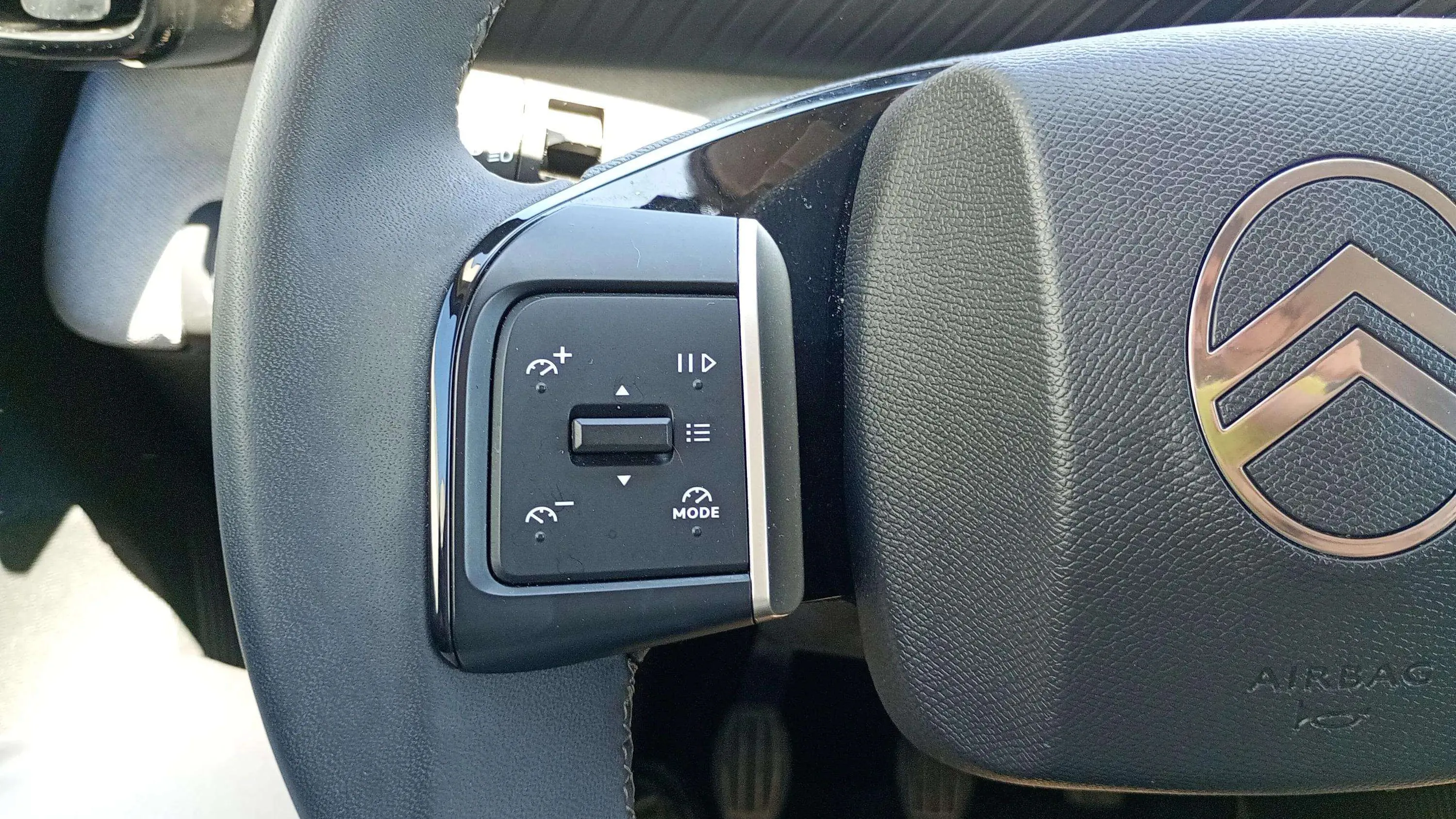 Citroën C3 Aircross Turbo BVM6 Plus - foto 16