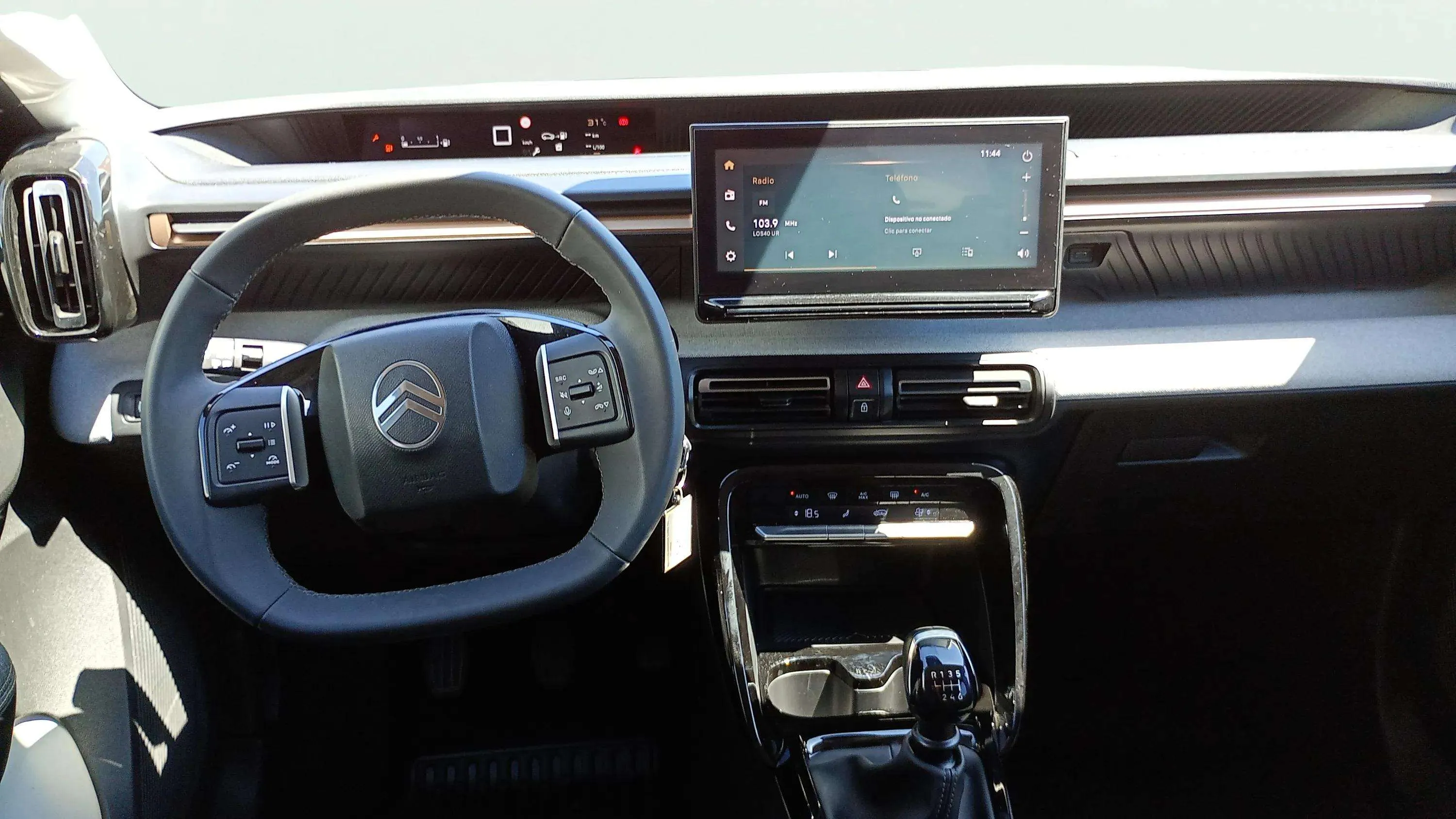 Citroën C3 Aircross Turbo BVM6 Plus - foto 12