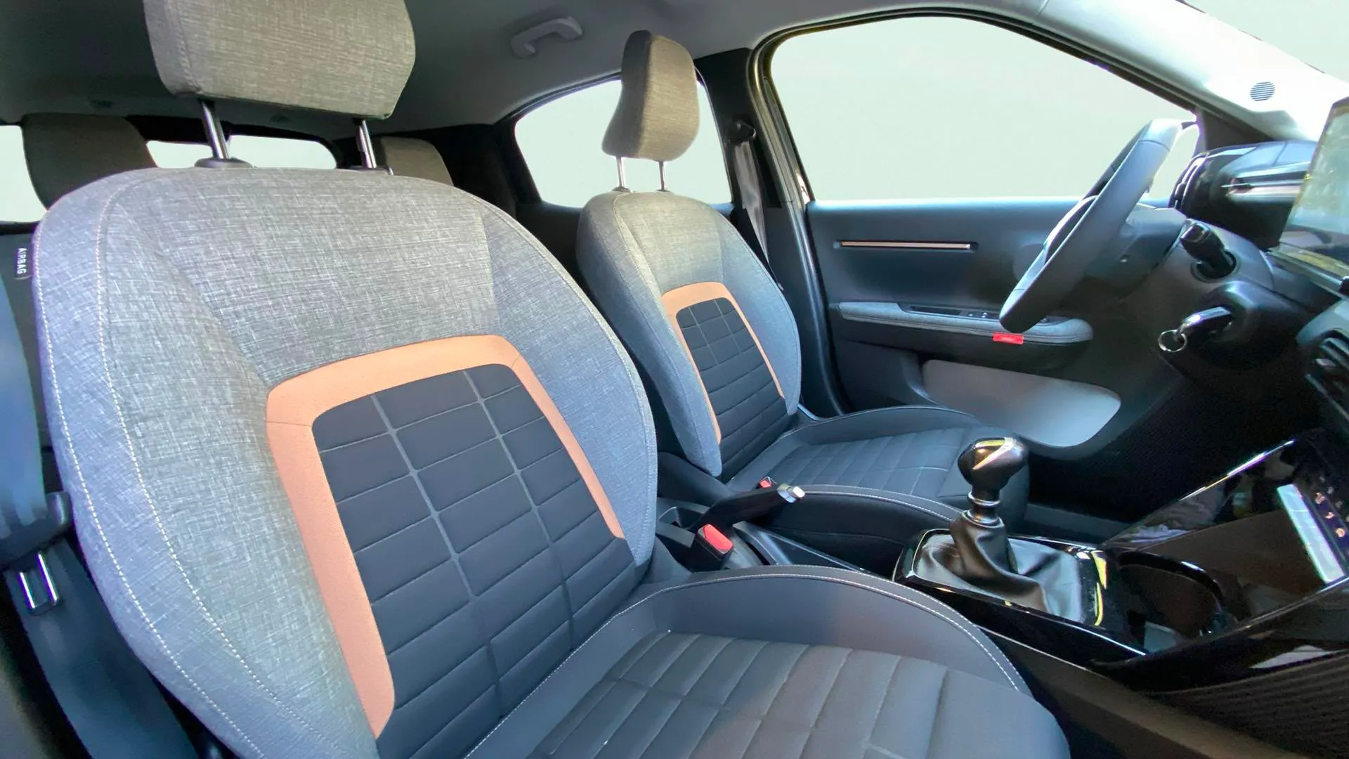 Citroën C3 Aircross Turbo BVM6 Plus - foto 7