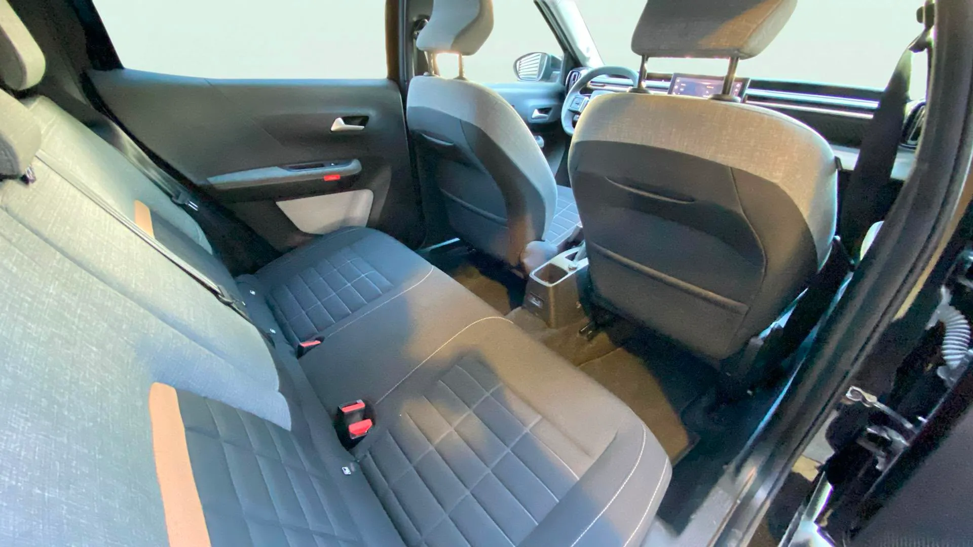 Citroën C3 Aircross Turbo BVM6 Plus - foto 8