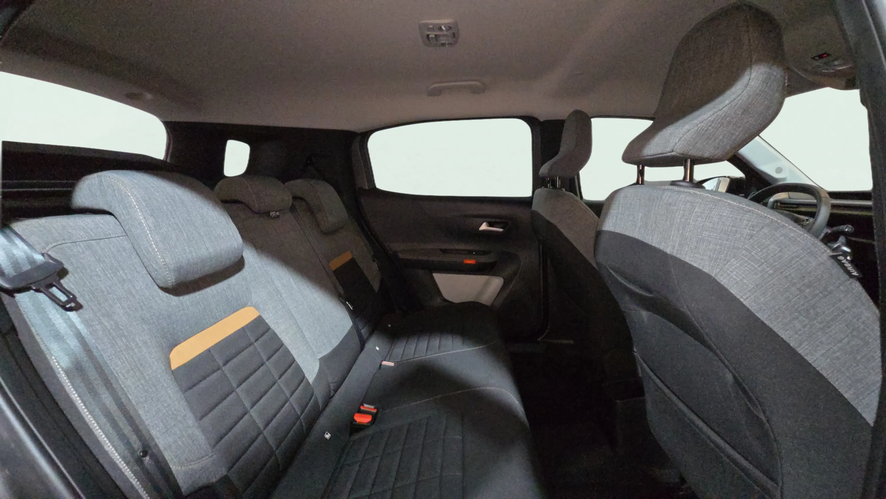 Citroën C3 Aircross Turbo BVM6 Plus - foto 20