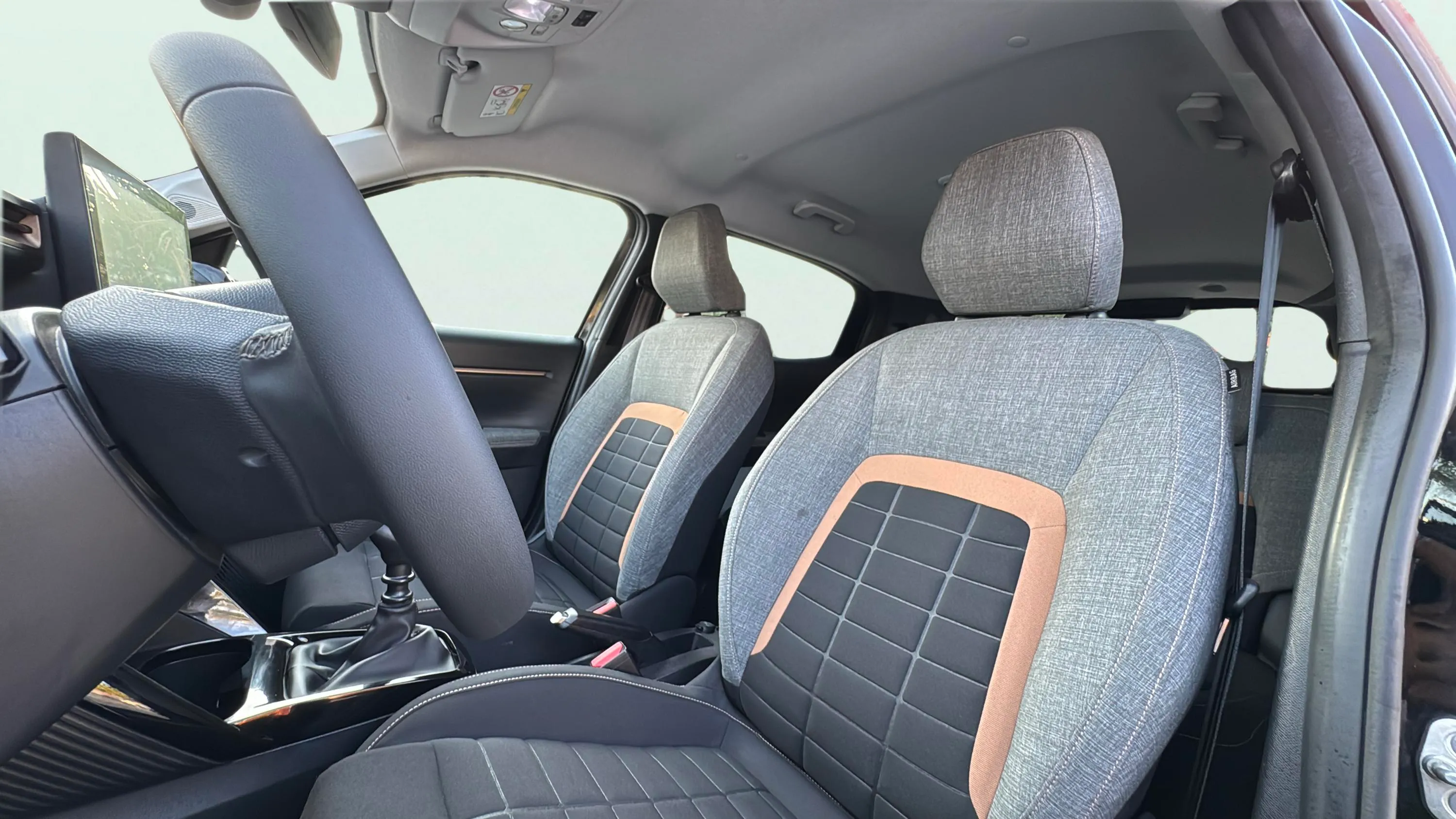 Citroën C3 Aircross Turbo BVM6 Plus - foto 17