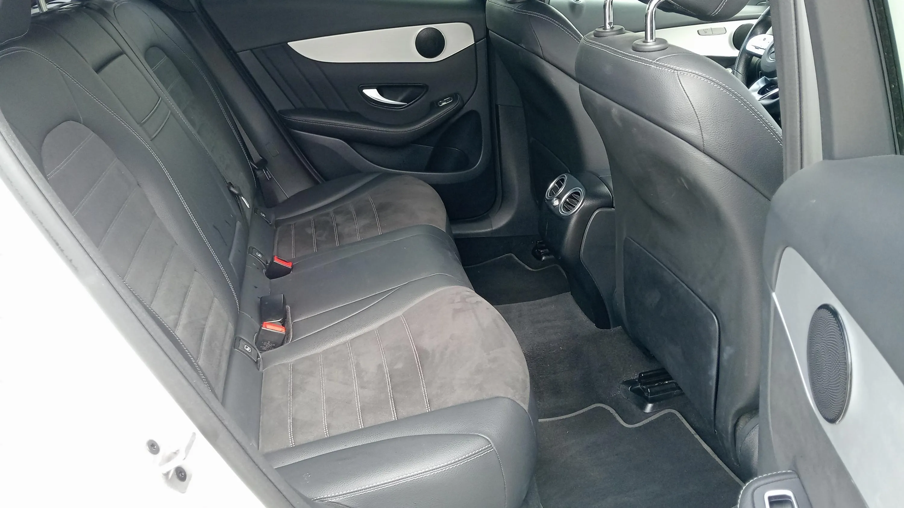 Mercedes-Benz GLC 200 d 4MATIC - foto 19