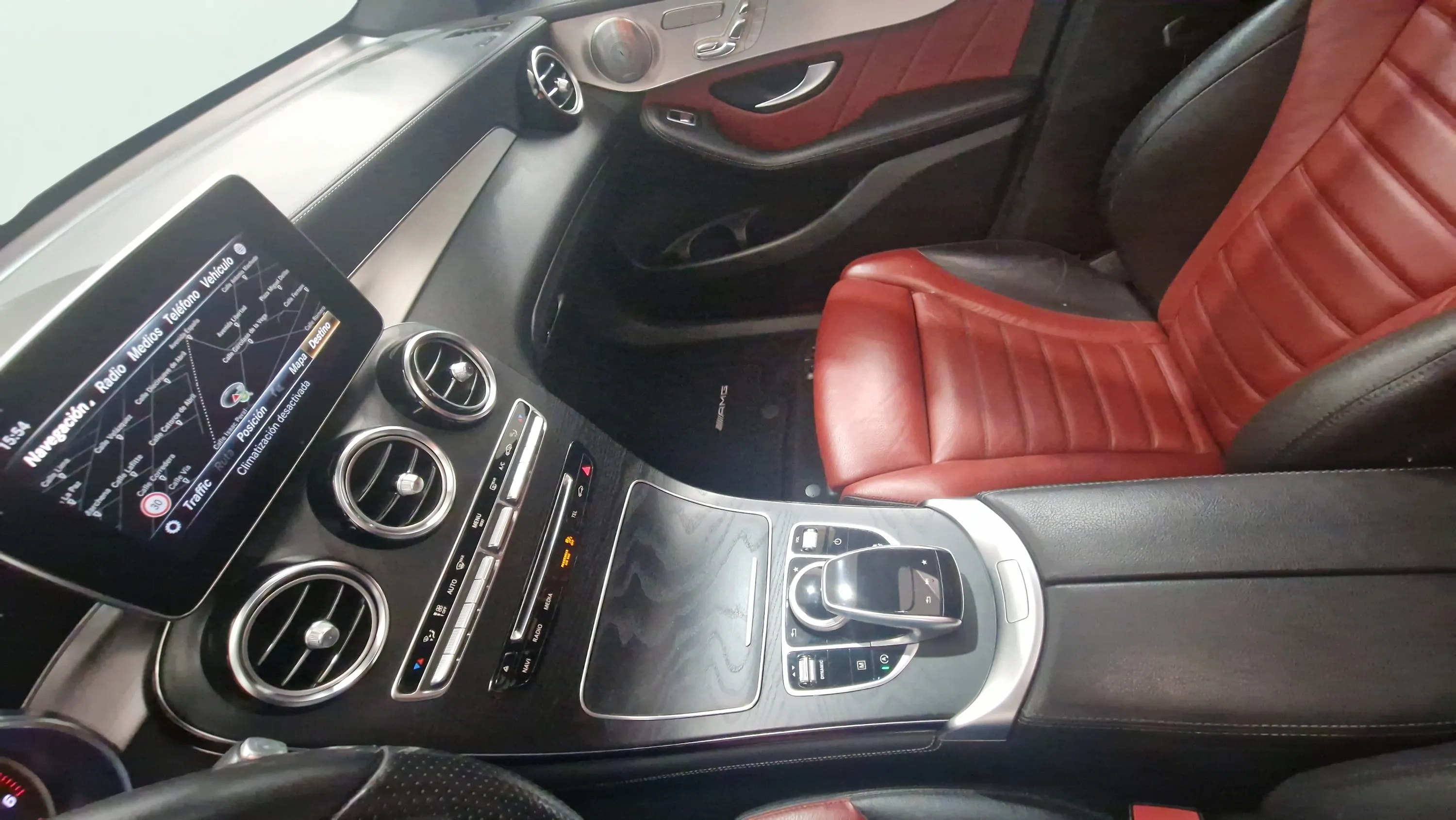 Mercedes-Benz GLC 250 d 4MATIC - foto 24