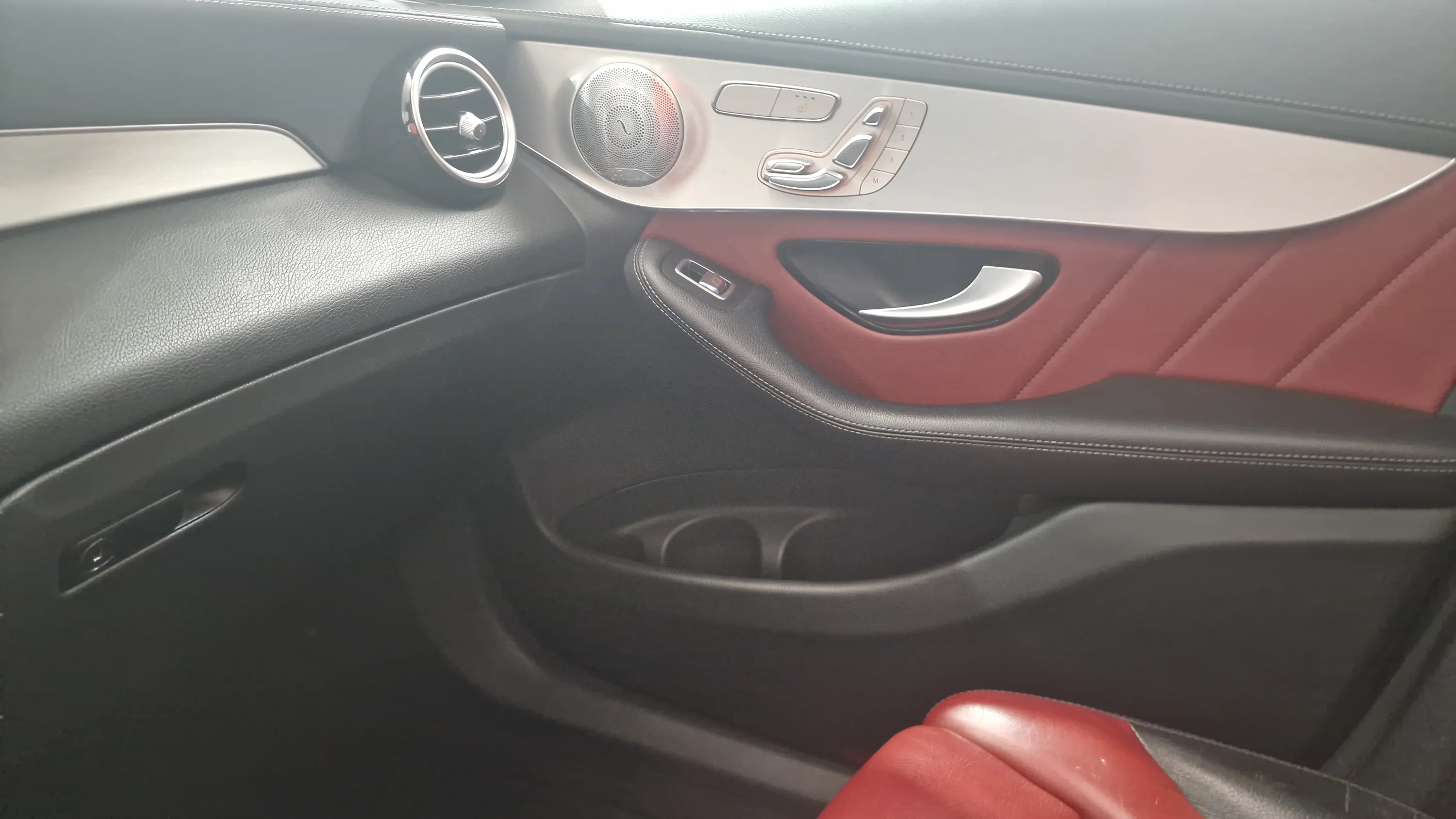 Mercedes-Benz GLC 250 d 4MATIC - foto 29