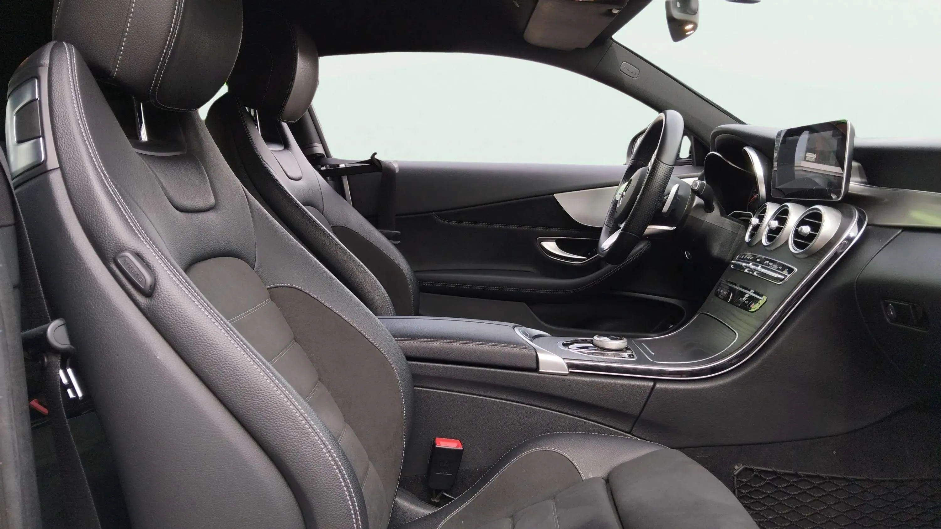 Mercedes-Benz Clase C Coupé C 220 d - foto 8