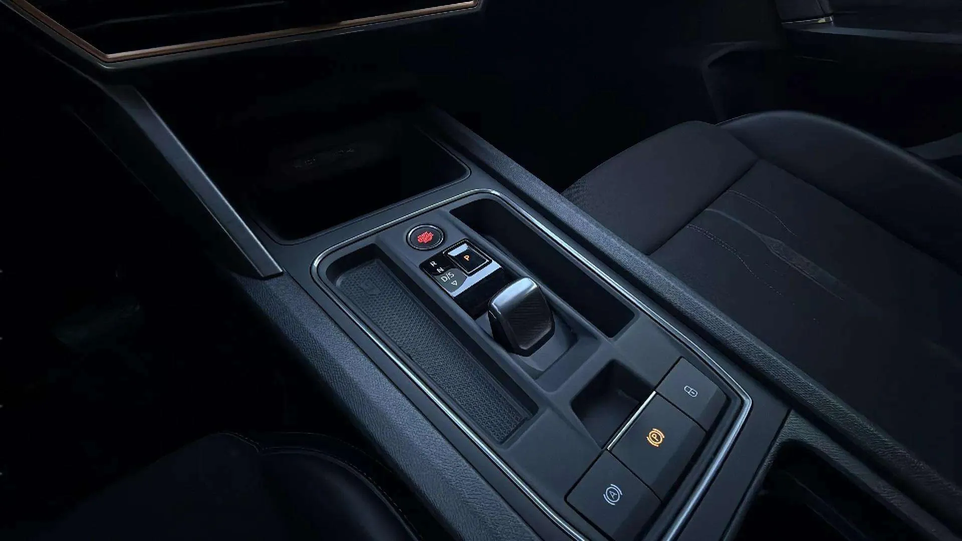 Cupra León SP 1.5 eTSI DSG - foto 17