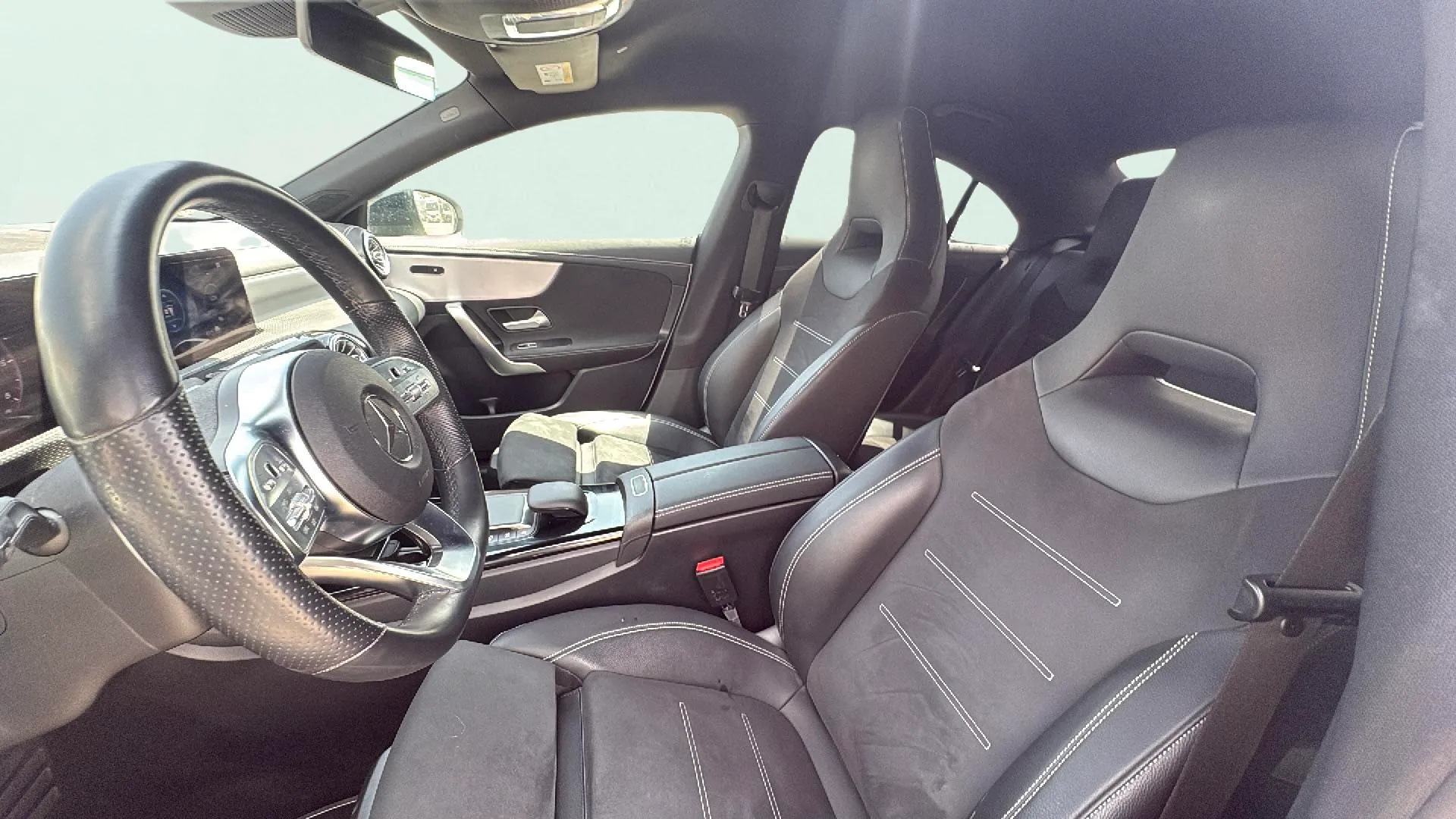 Mercedes-Benz CLA 200 D 4MATIC DCT - foto 16