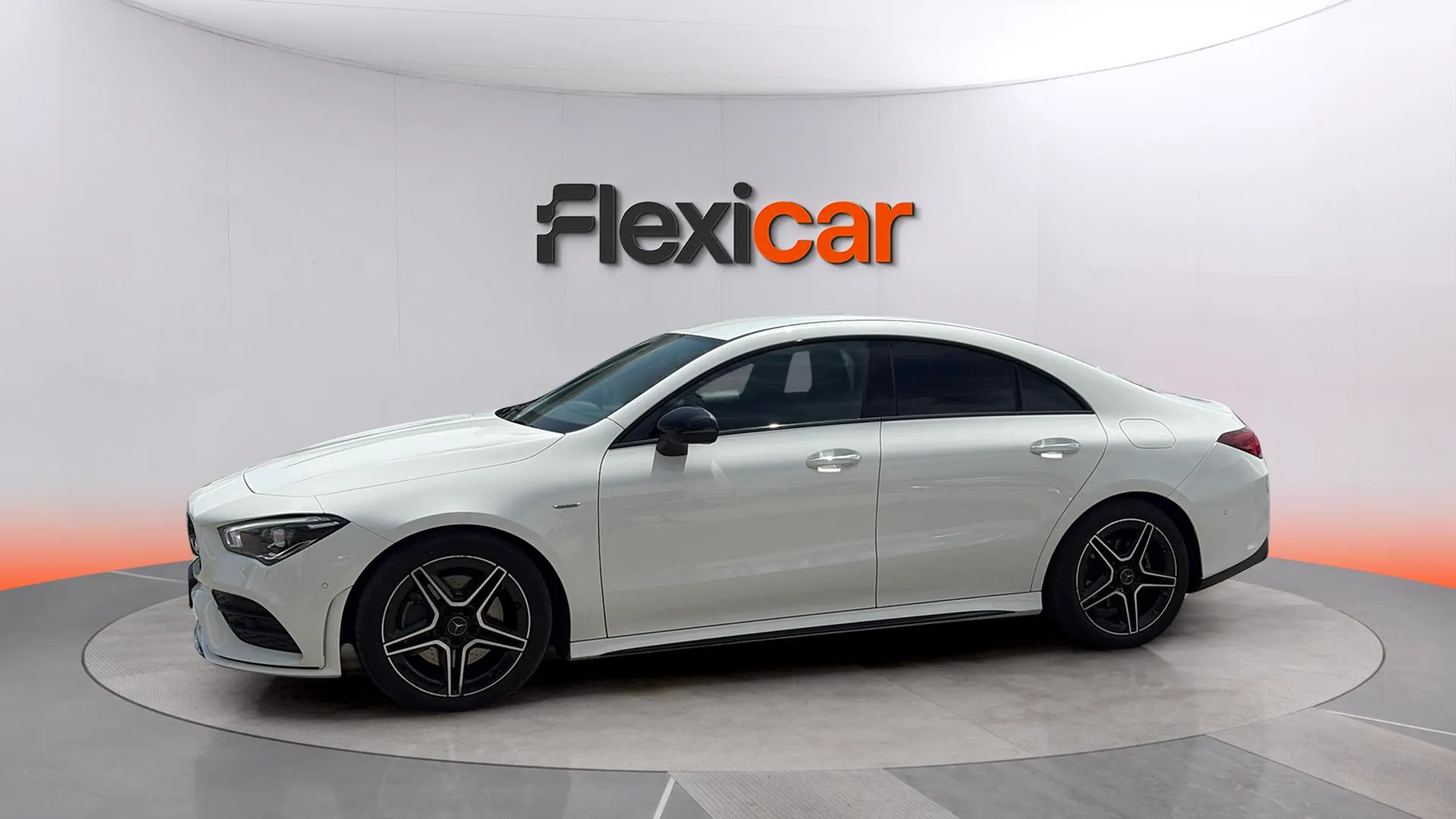 Mercedes-Benz CLA 200 D 4MATIC DCT - foto 4
