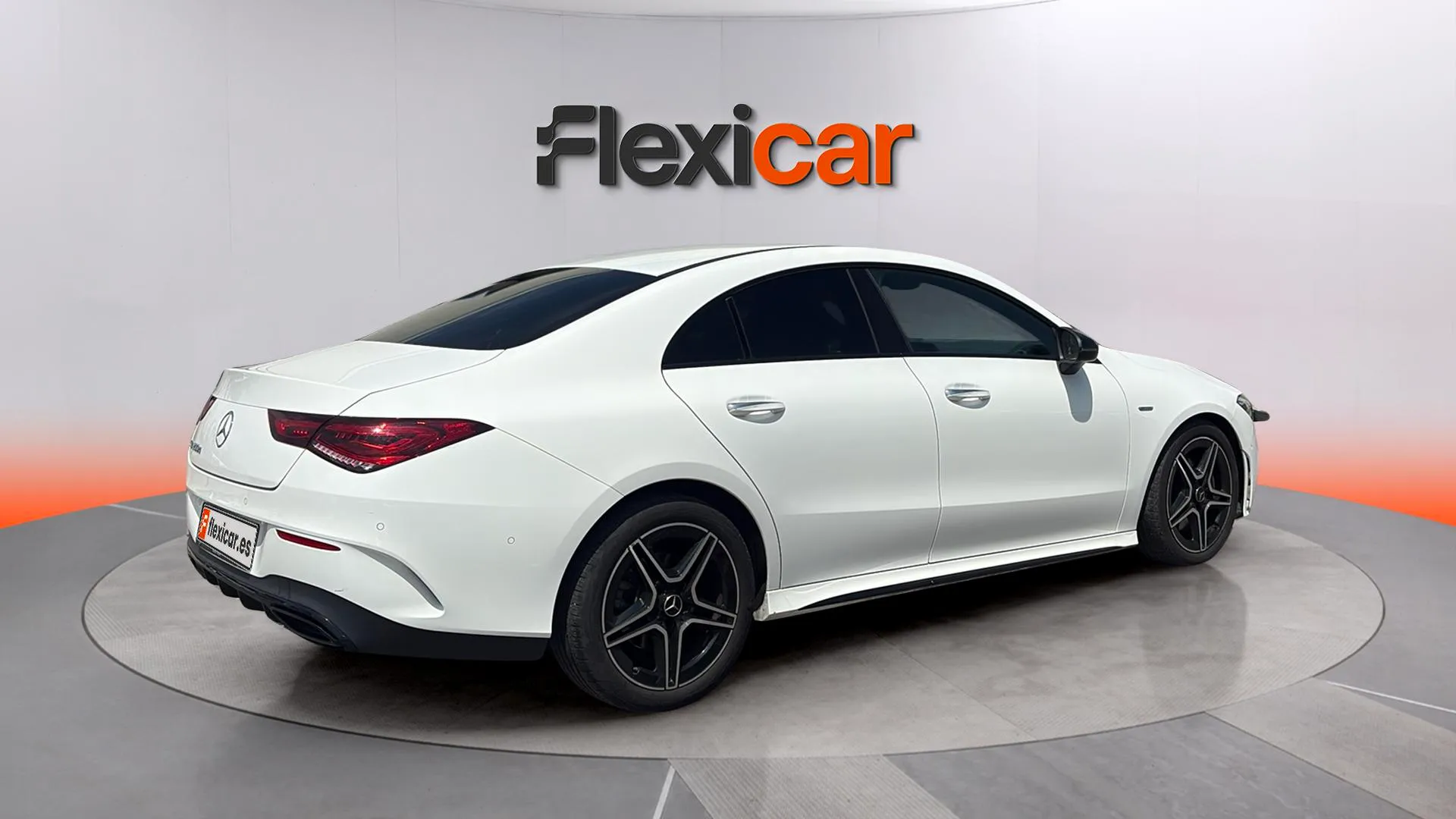 Mercedes-Benz CLA 200 D 4MATIC DCT - foto 9