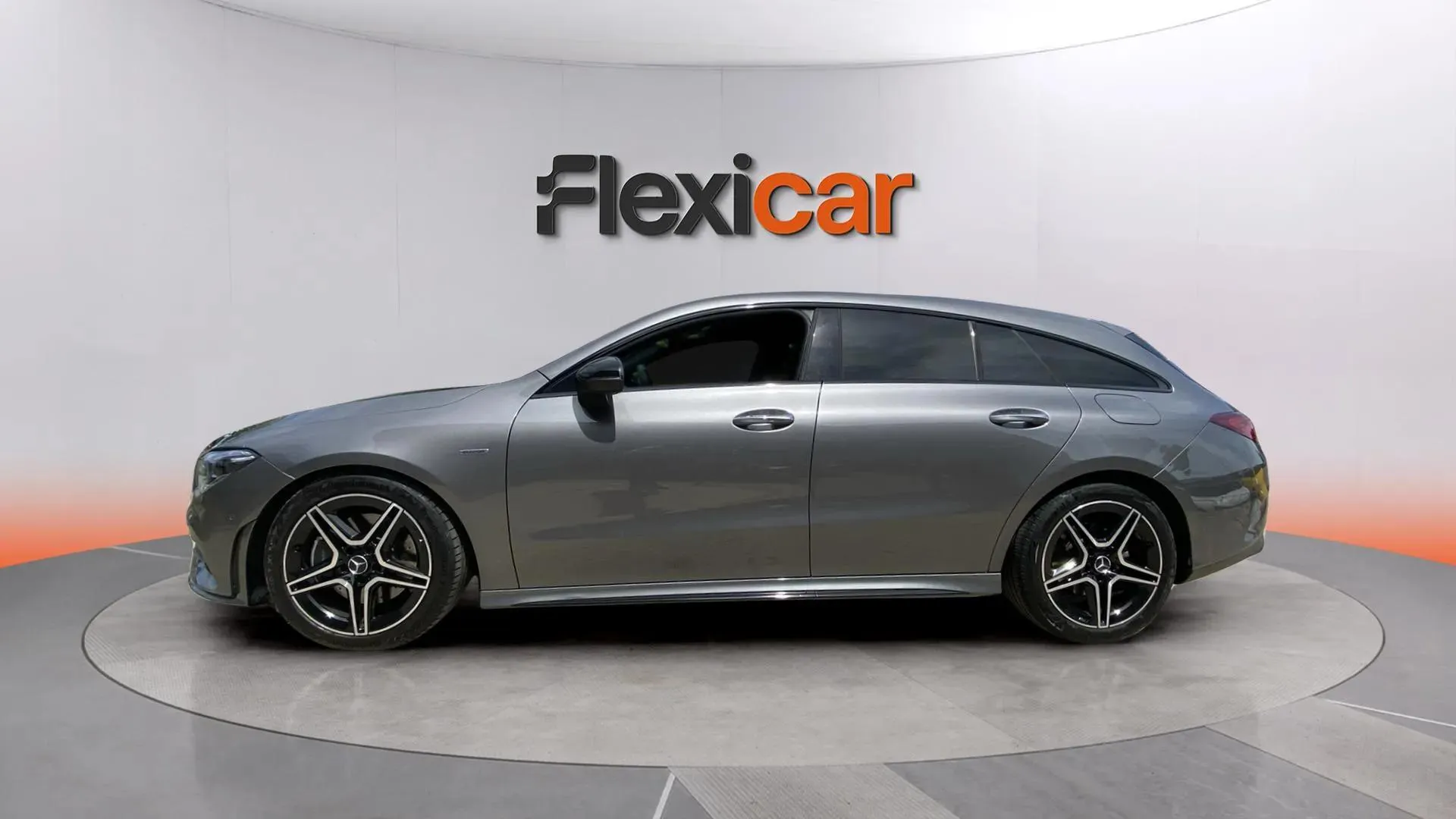 Mercedes-Benz CLA 200 D DCT Shooting Brake - foto 5