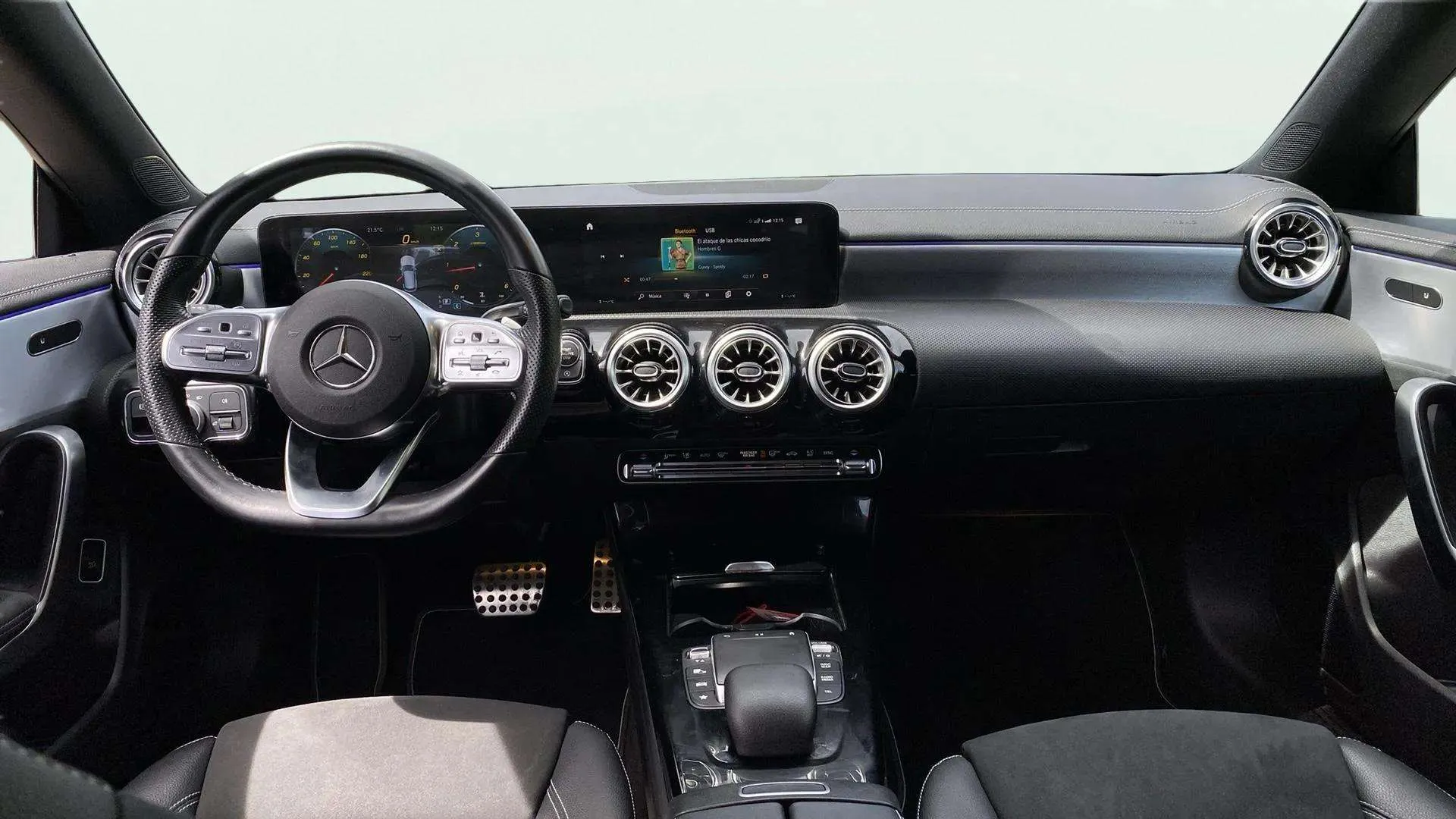 Mercedes-Benz CLA 200 D DCT Shooting Brake - foto 12