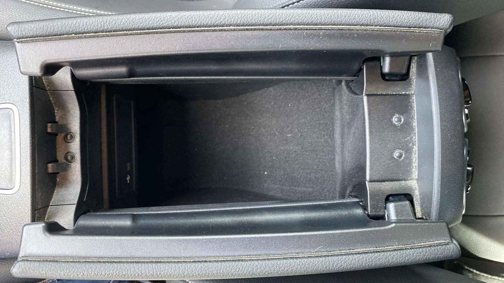 Mercedes-Benz CLA 200 D DCT Shooting Brake - foto 15