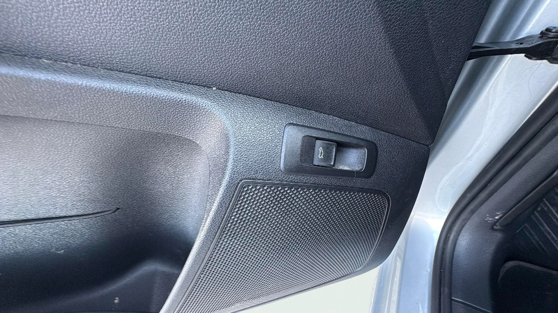 Škoda Karoq 1.0 TSI Active - foto 24