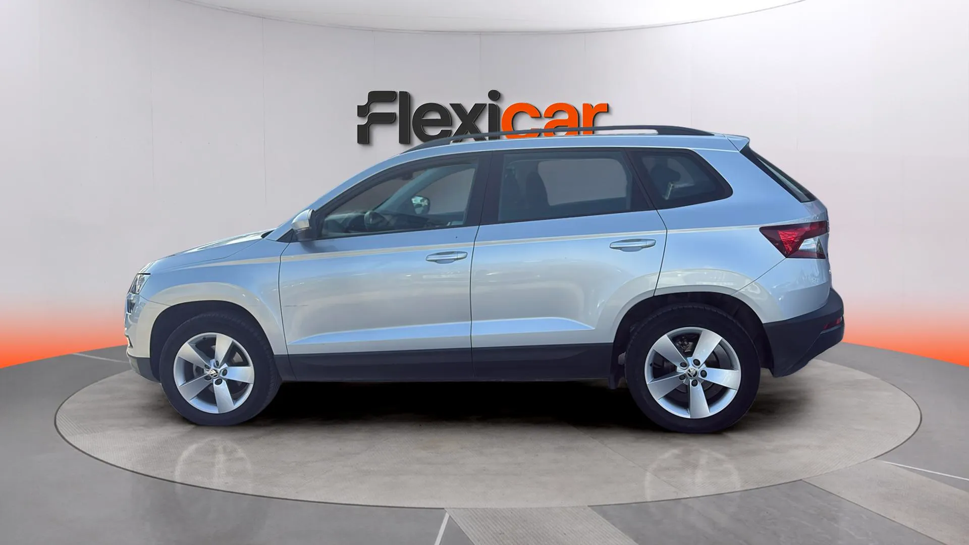 Škoda Karoq 1.0 TSI Active - foto 5