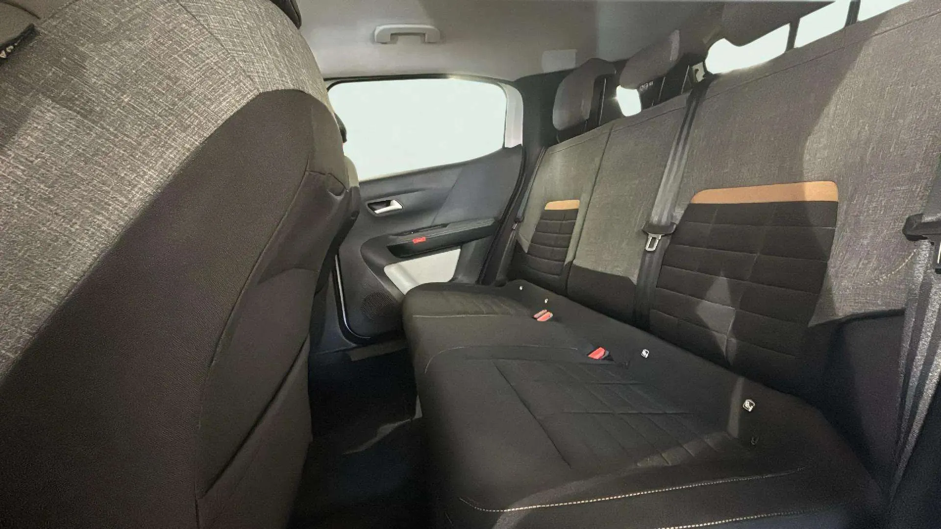Citroën C3 Aircross Turbo BVM6 Plus - foto 12