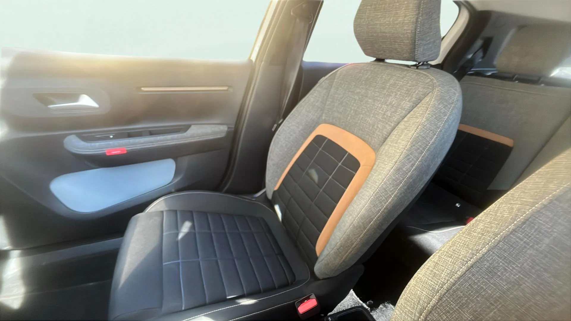 Citroën C3 Aircross Turbo BVM6 Plus - foto 19