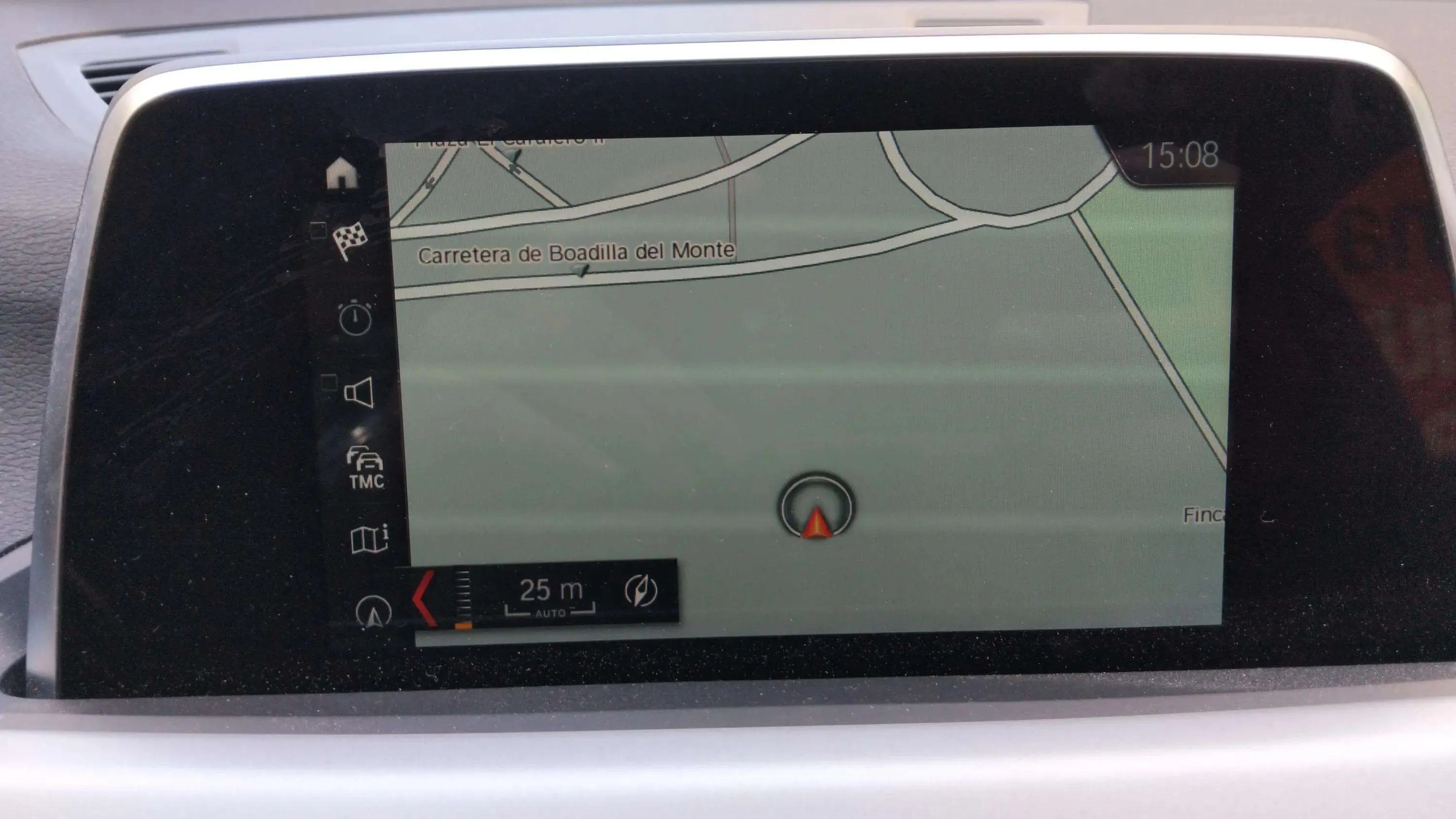 BMW X1 sDrive20i DCT - foto 12
