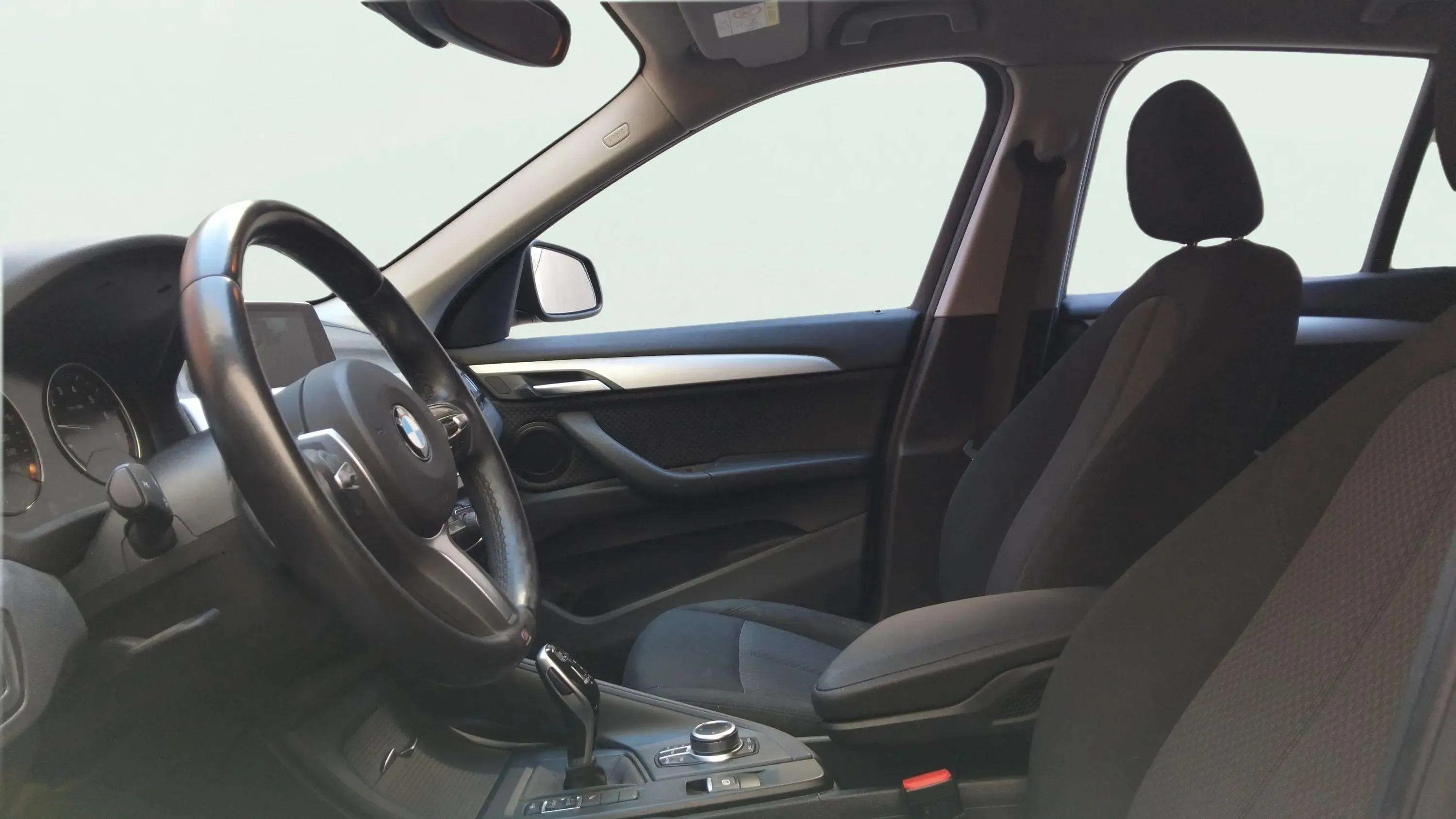 BMW X1 sDrive20i DCT - foto 7