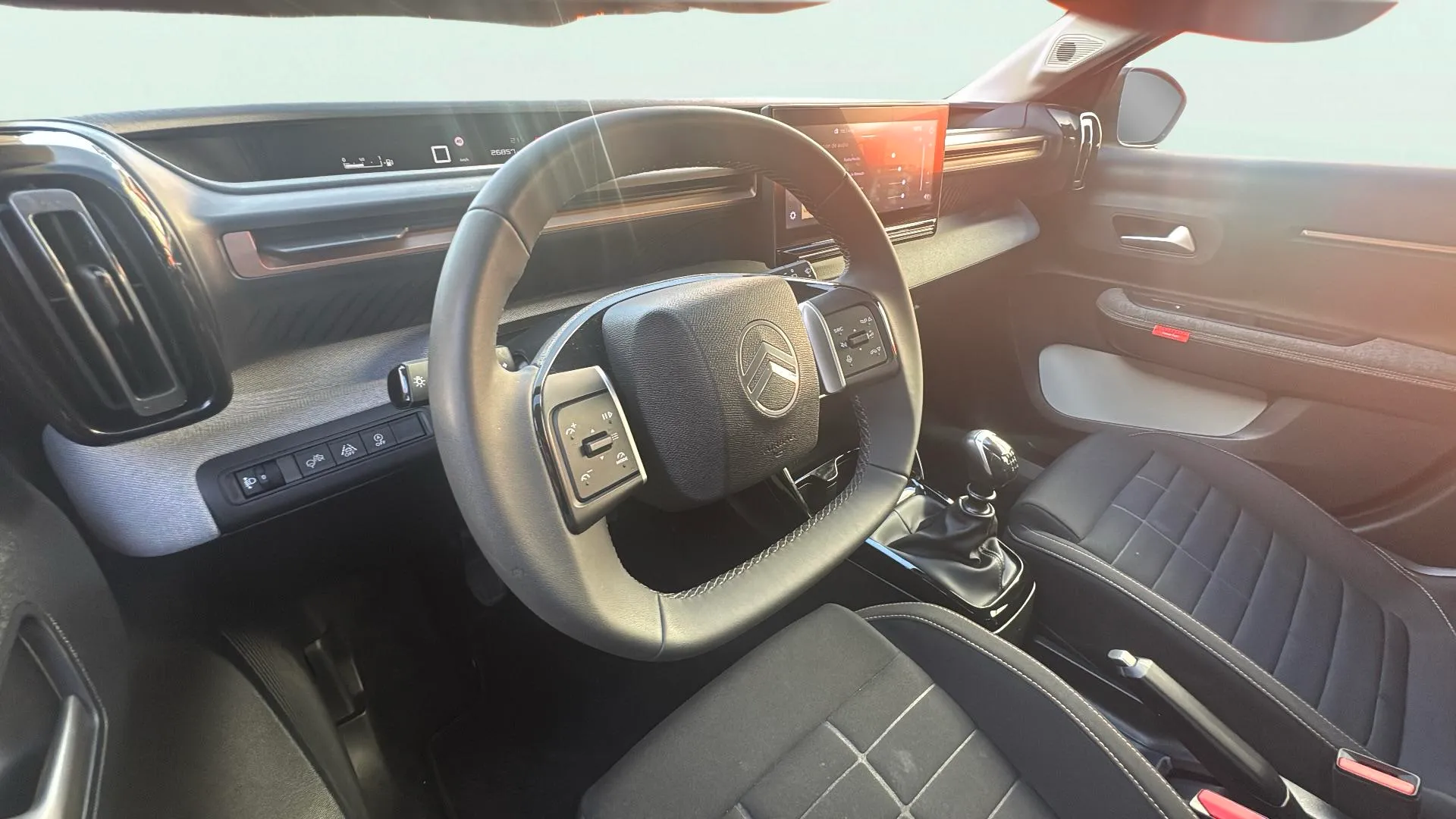 Citroën C3 Aircross Turbo BVM6 Plus - foto 12