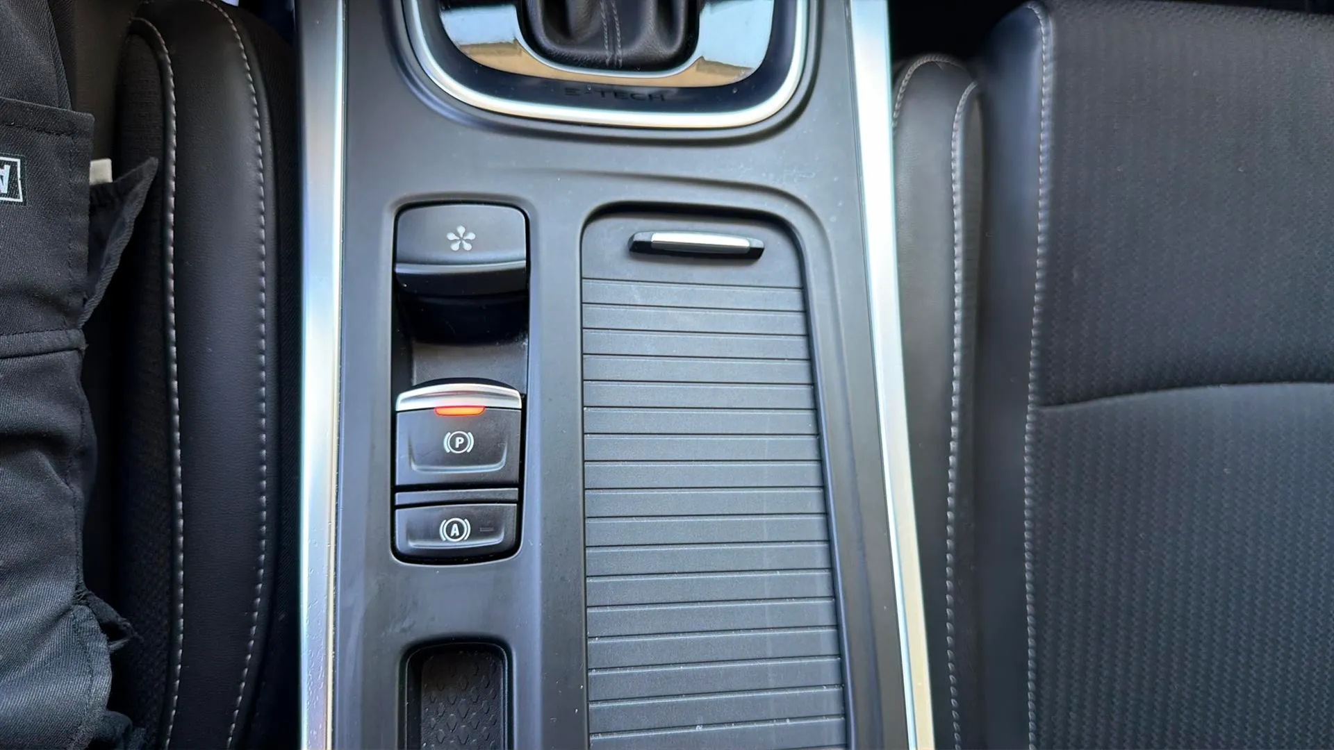 Renault Mégane S.T. Zen E-Tech Híbrido ench. - foto 24