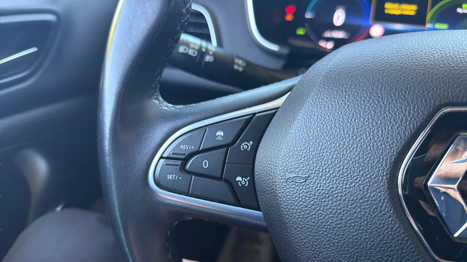 Renault Mégane S.T. Zen E-Tech Híbrido ench. - foto 13