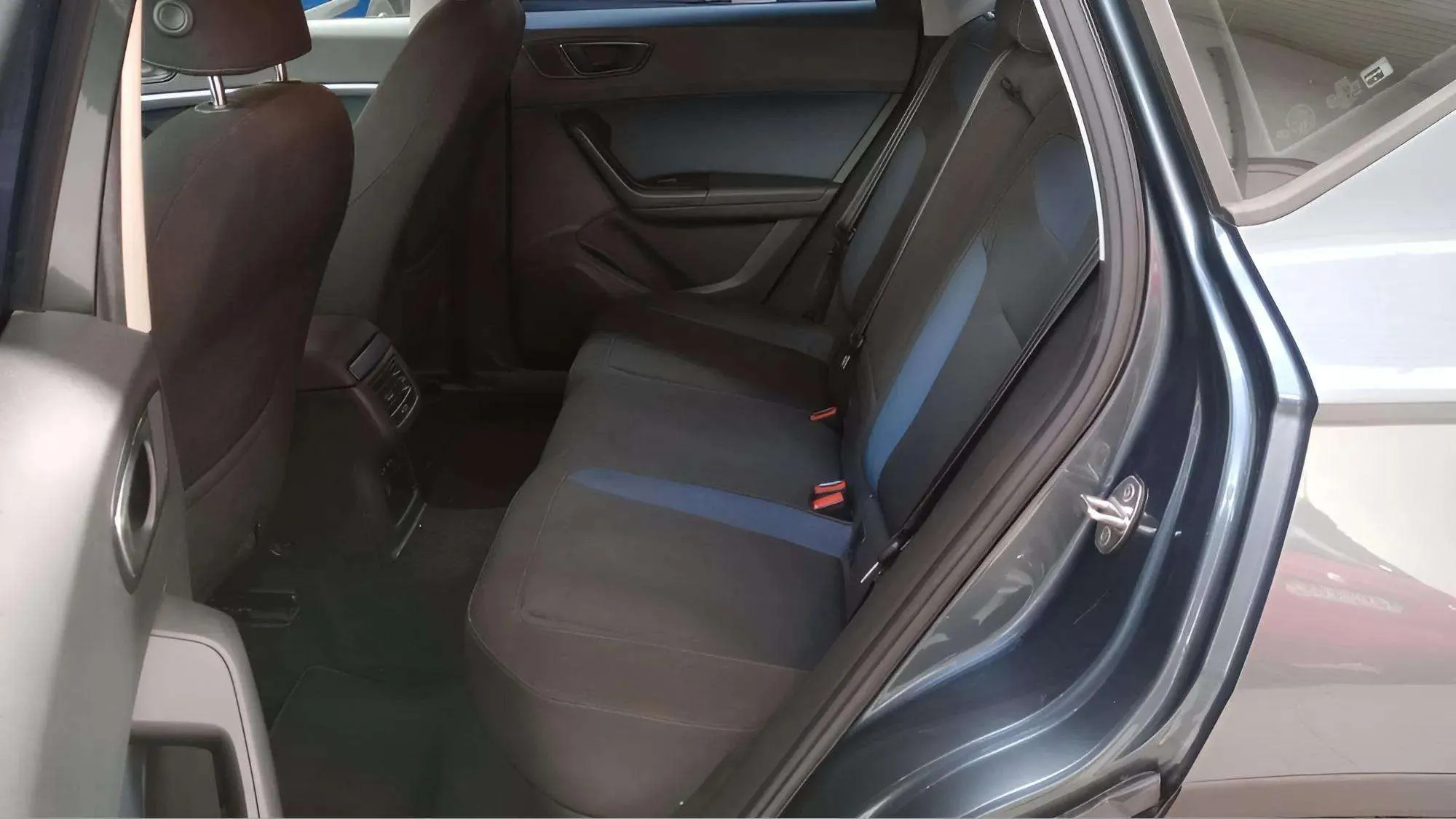 SEAT Ateca 1.6 TDI DSG Style Eco - foto 11