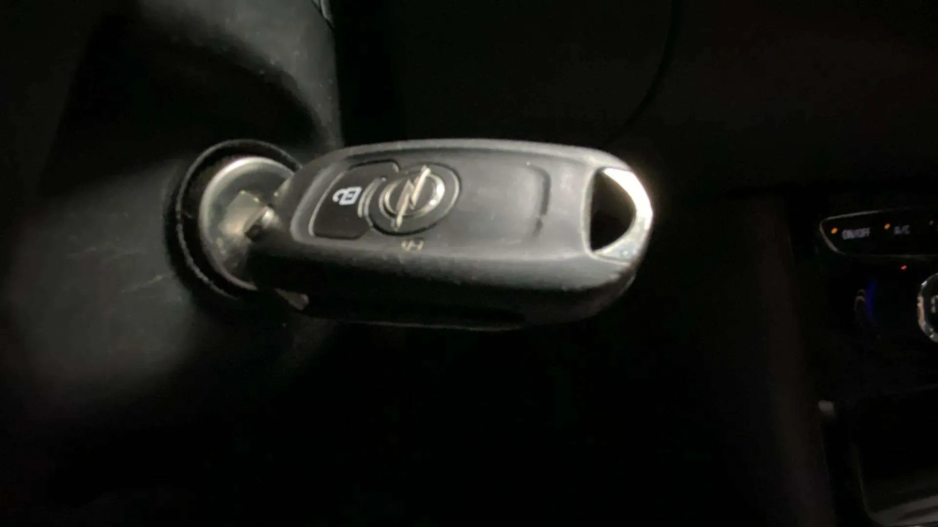 Opel Astra 1.2T SHT GS Line - foto 9