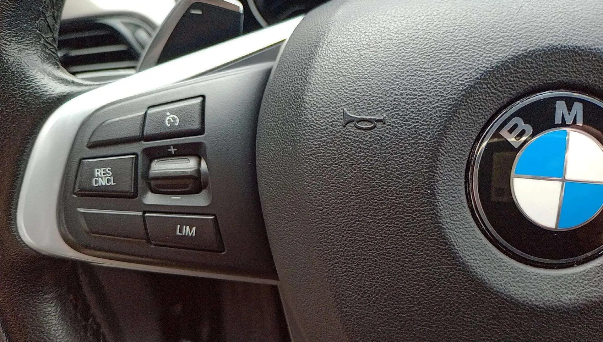 BMW X1 sDrive20i DCT - foto 14