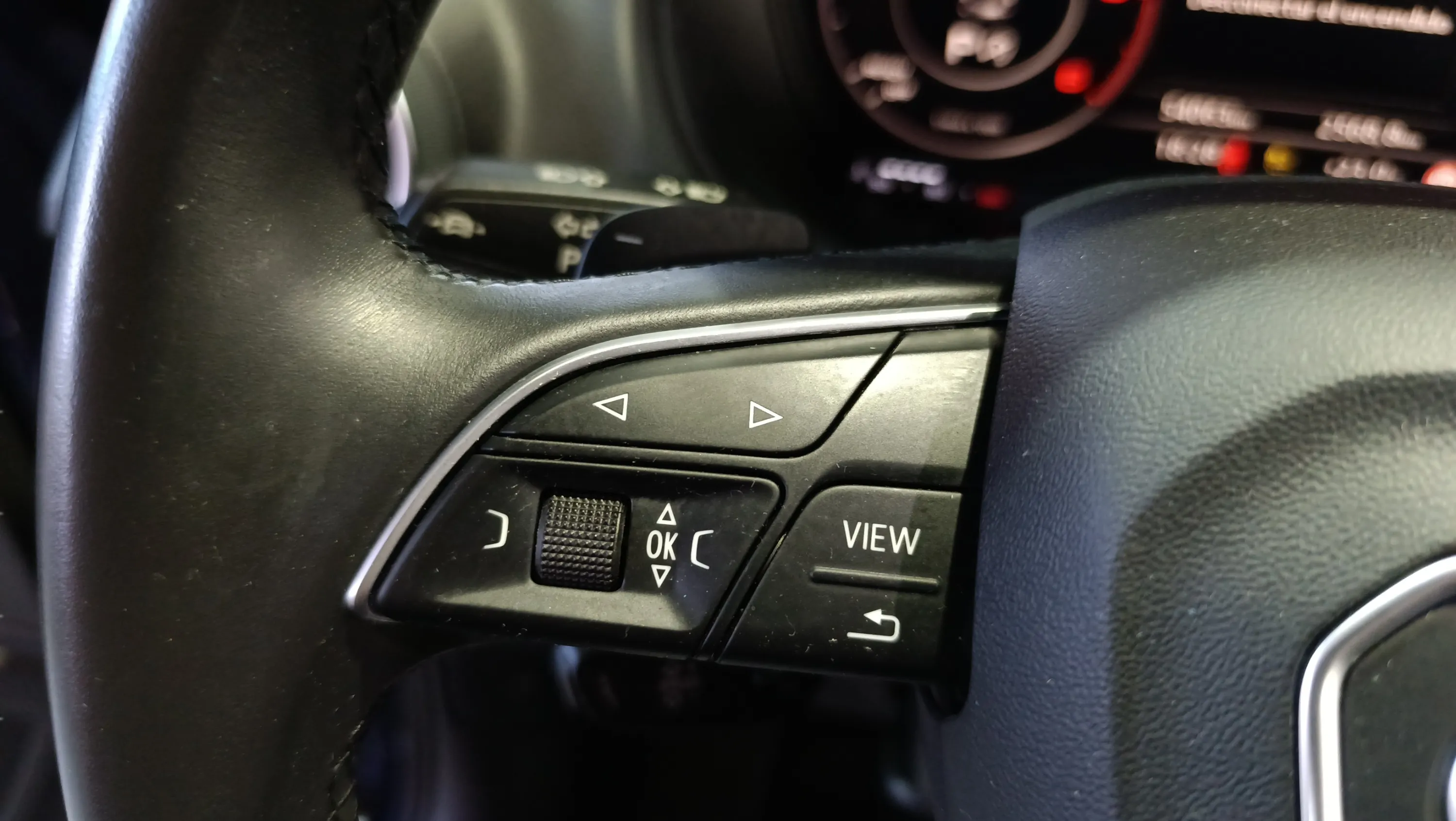 Audi Q2 Advanced 35 TDI S tronic - foto 11