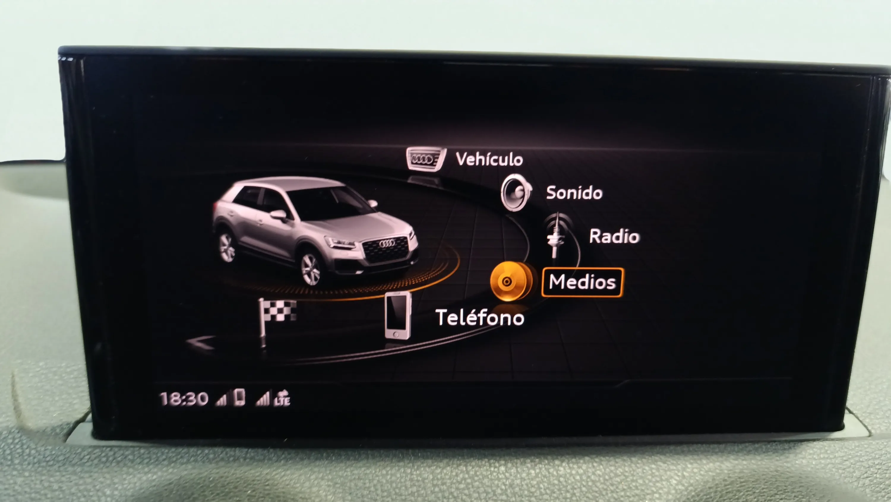 Audi Q2 Advanced 35 TDI S tronic - foto 19