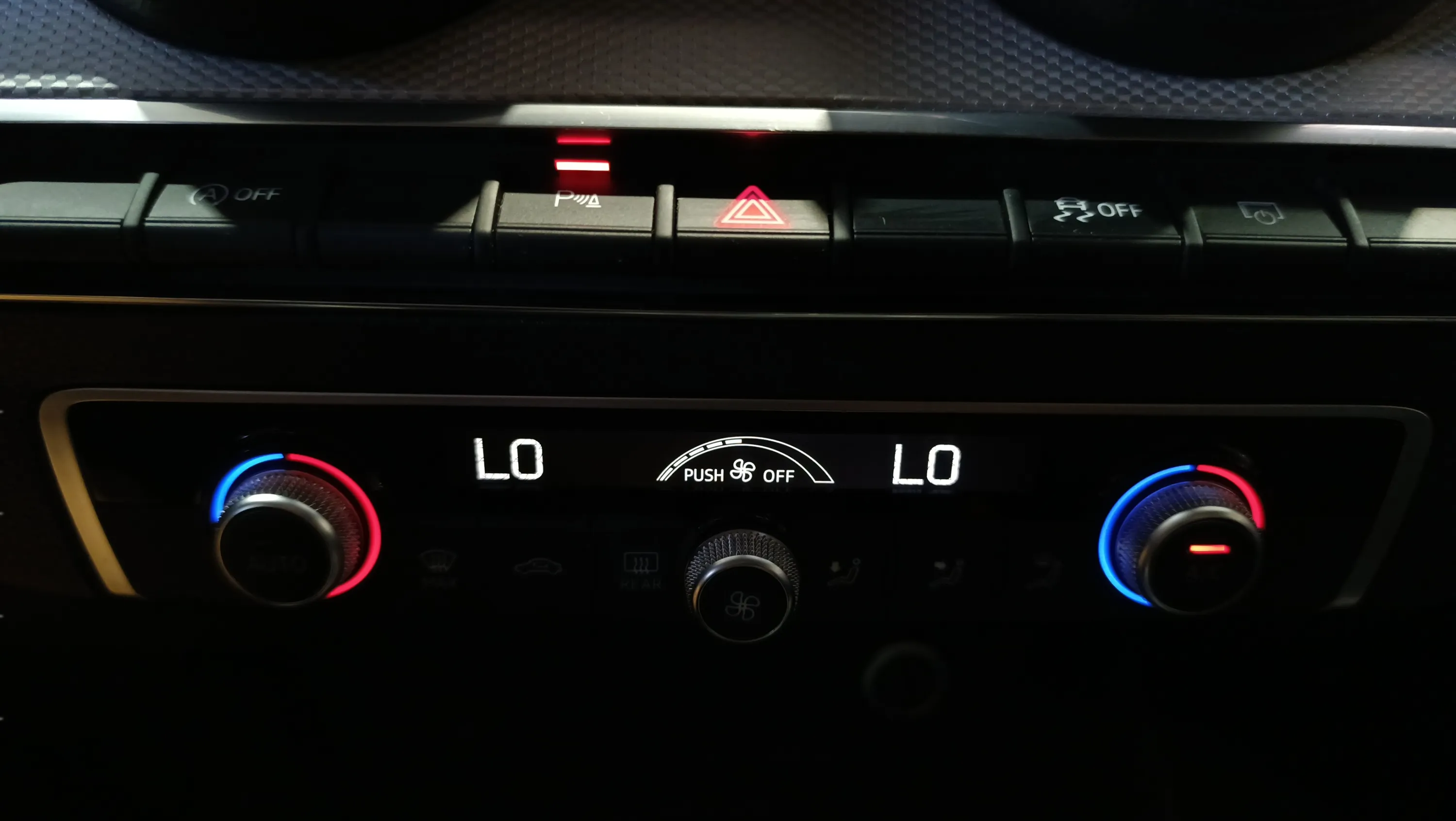 Audi Q2 Advanced 35 TDI S tronic - foto 24
