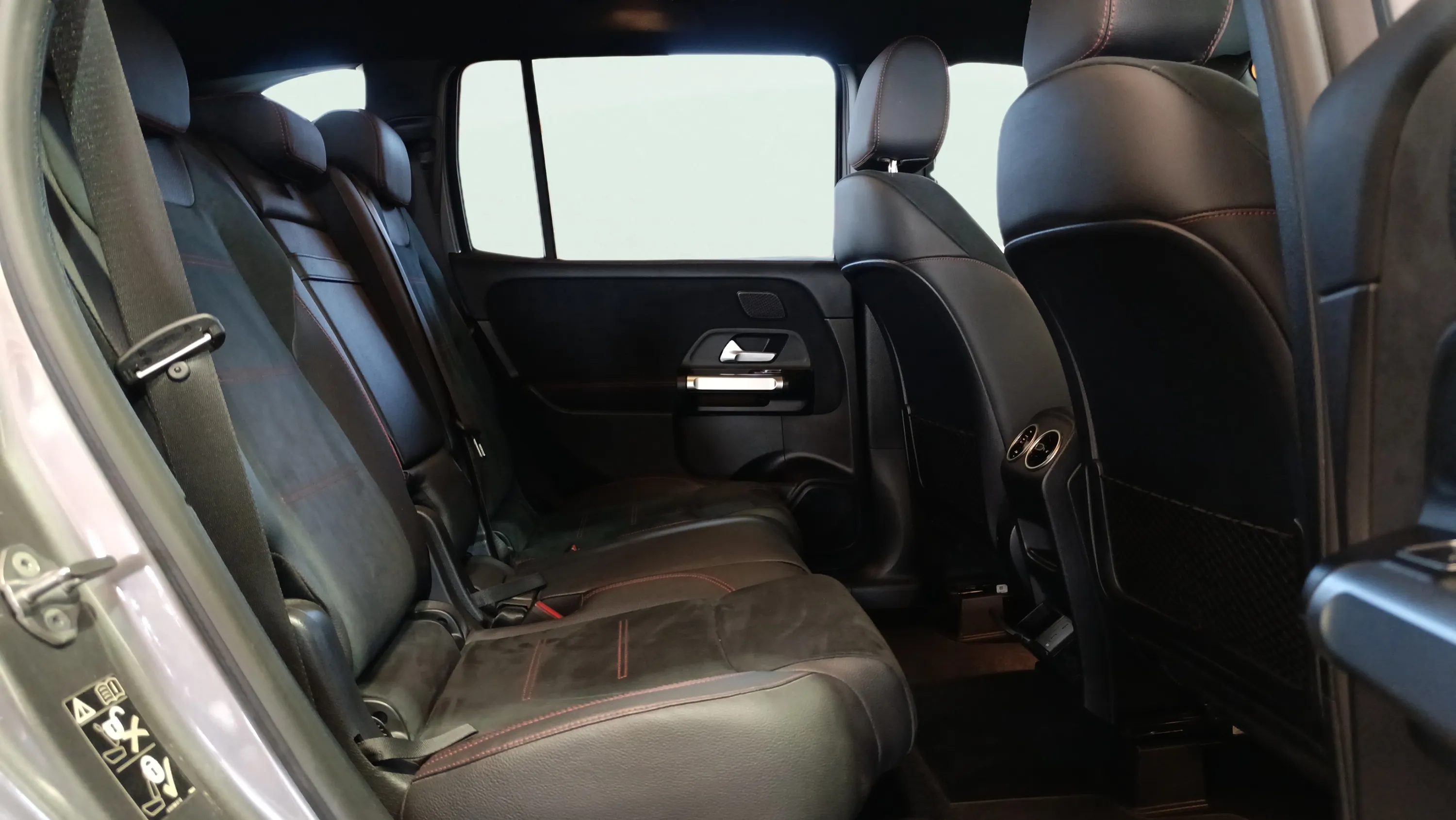 Mercedes-Benz GLB 2.0 GLB 250 4MATIC DCT - foto 39