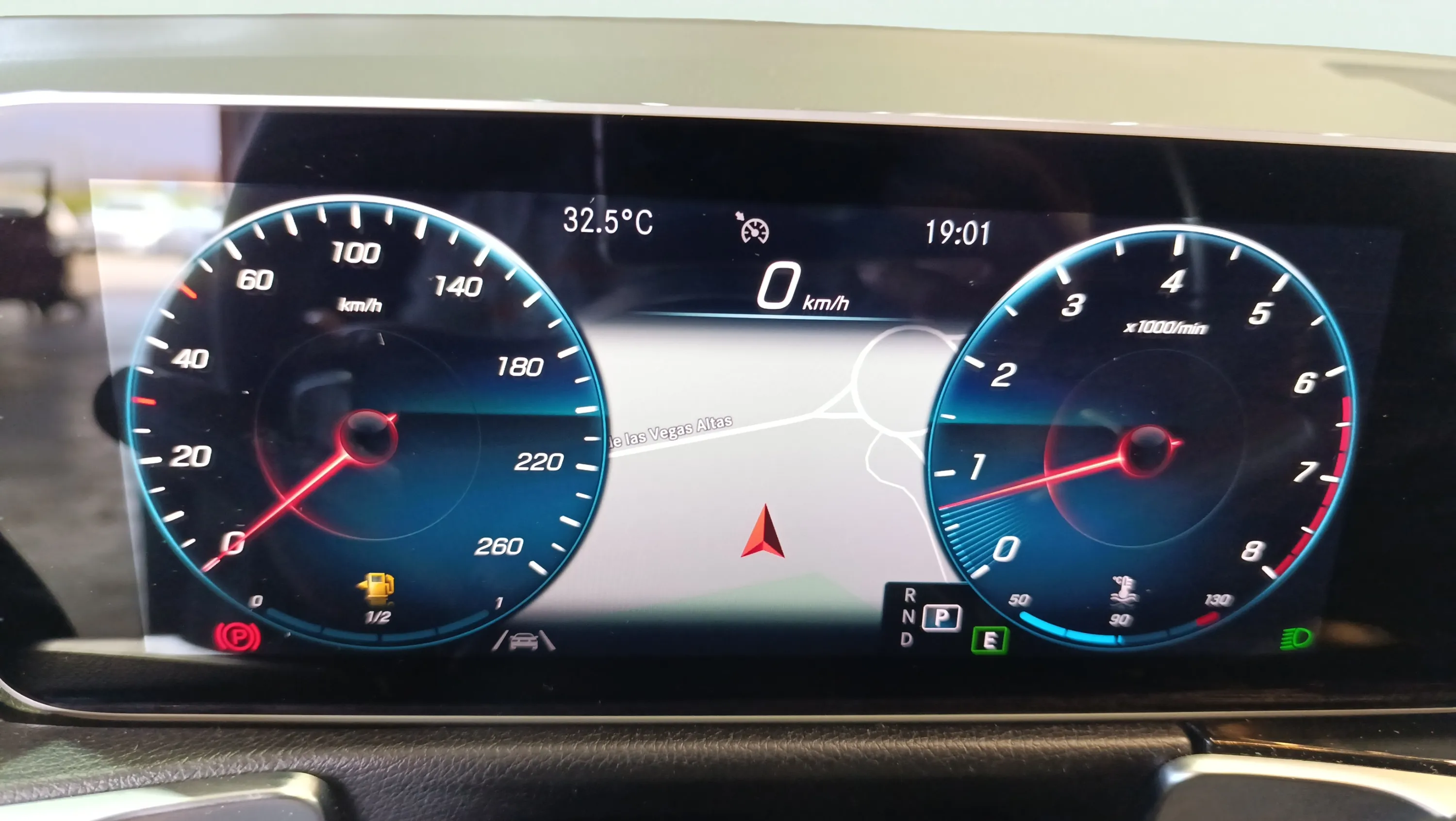 Mercedes-Benz GLB 2.0 GLB 250 4MATIC DCT - foto 18