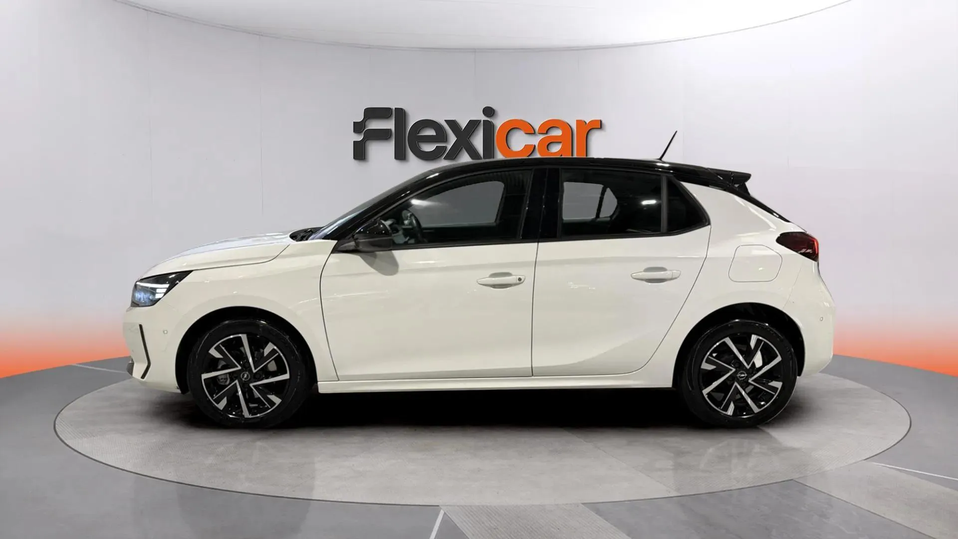 Opel Corsa 1.2T XHL - foto 4