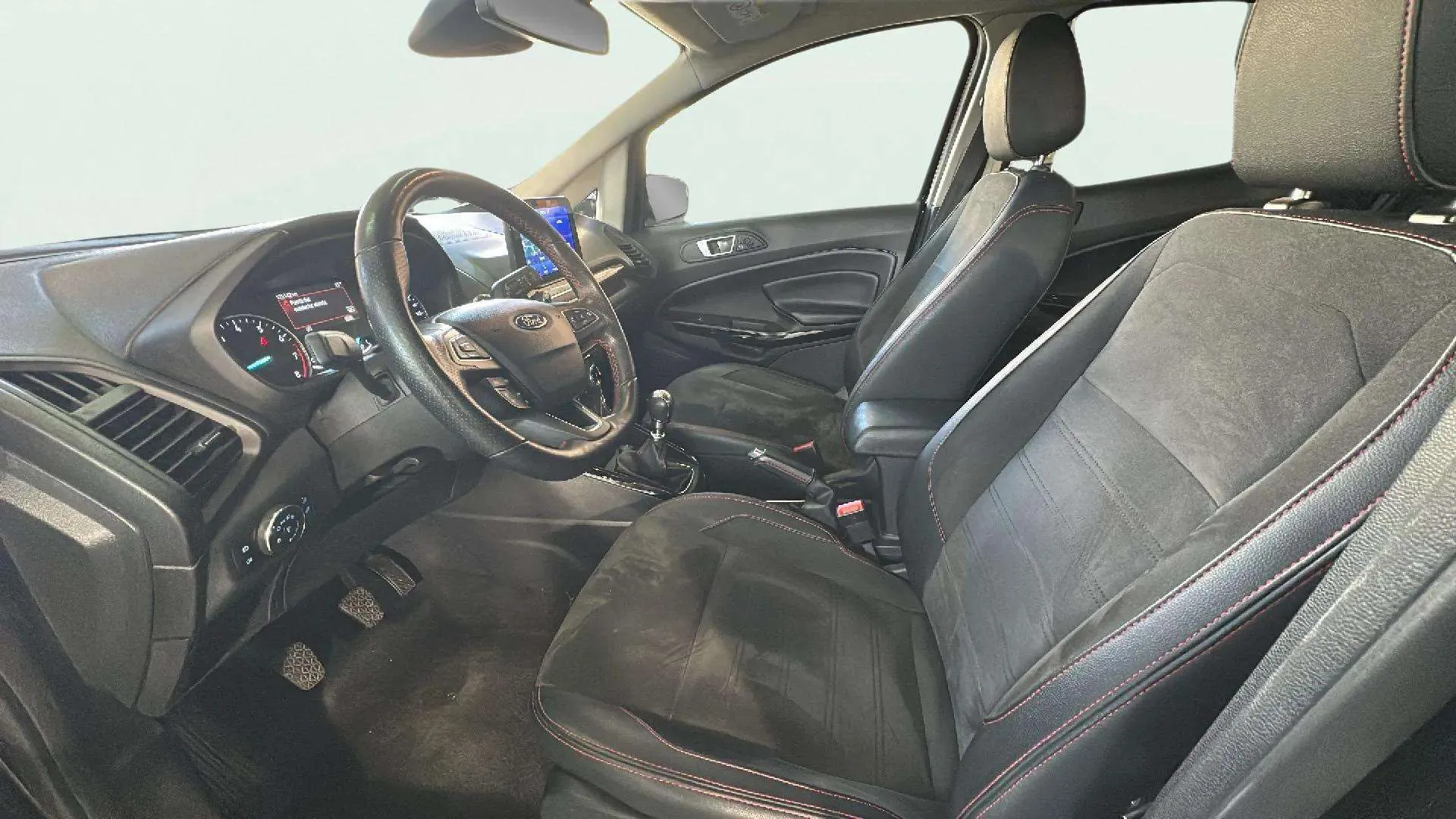 Ford EcoSport 1.0T EcoBoost ST Line - foto 21