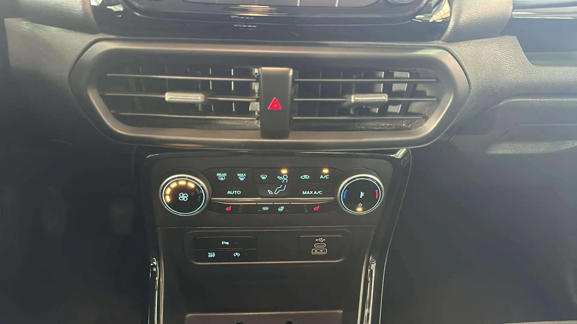 Ford EcoSport 1.0T EcoBoost ST Line - foto 16