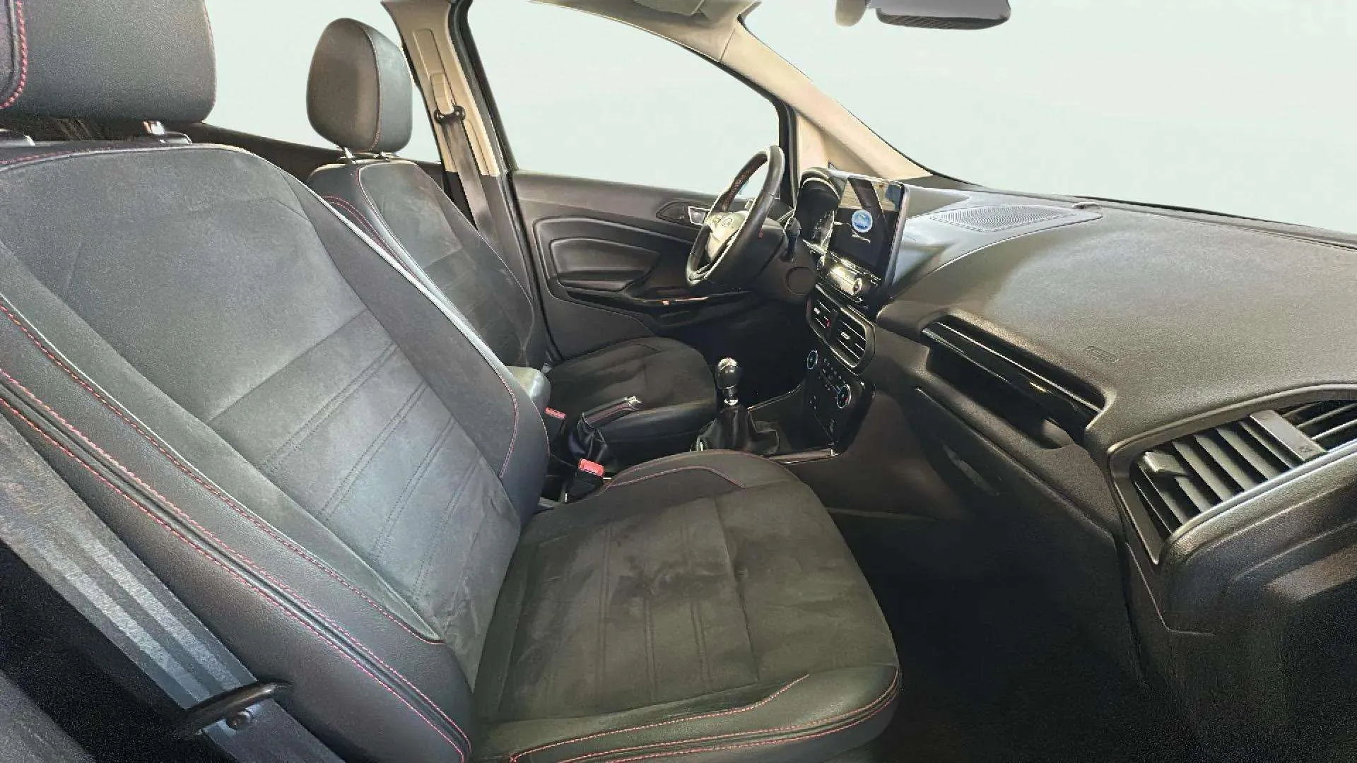 Ford EcoSport 1.0T EcoBoost ST Line - foto 23
