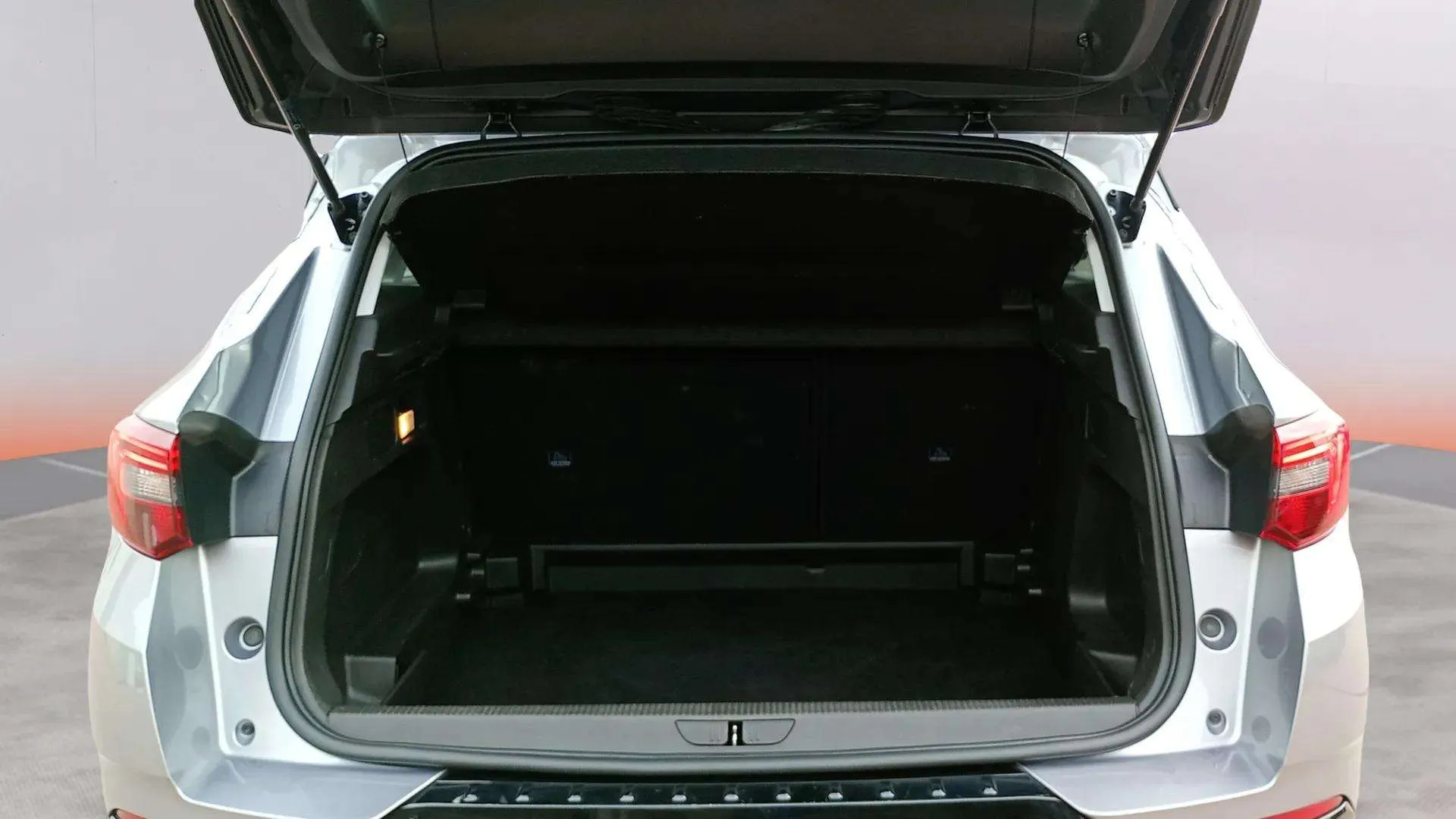 Opel Grandland 1.2 Turbo GS - foto 13