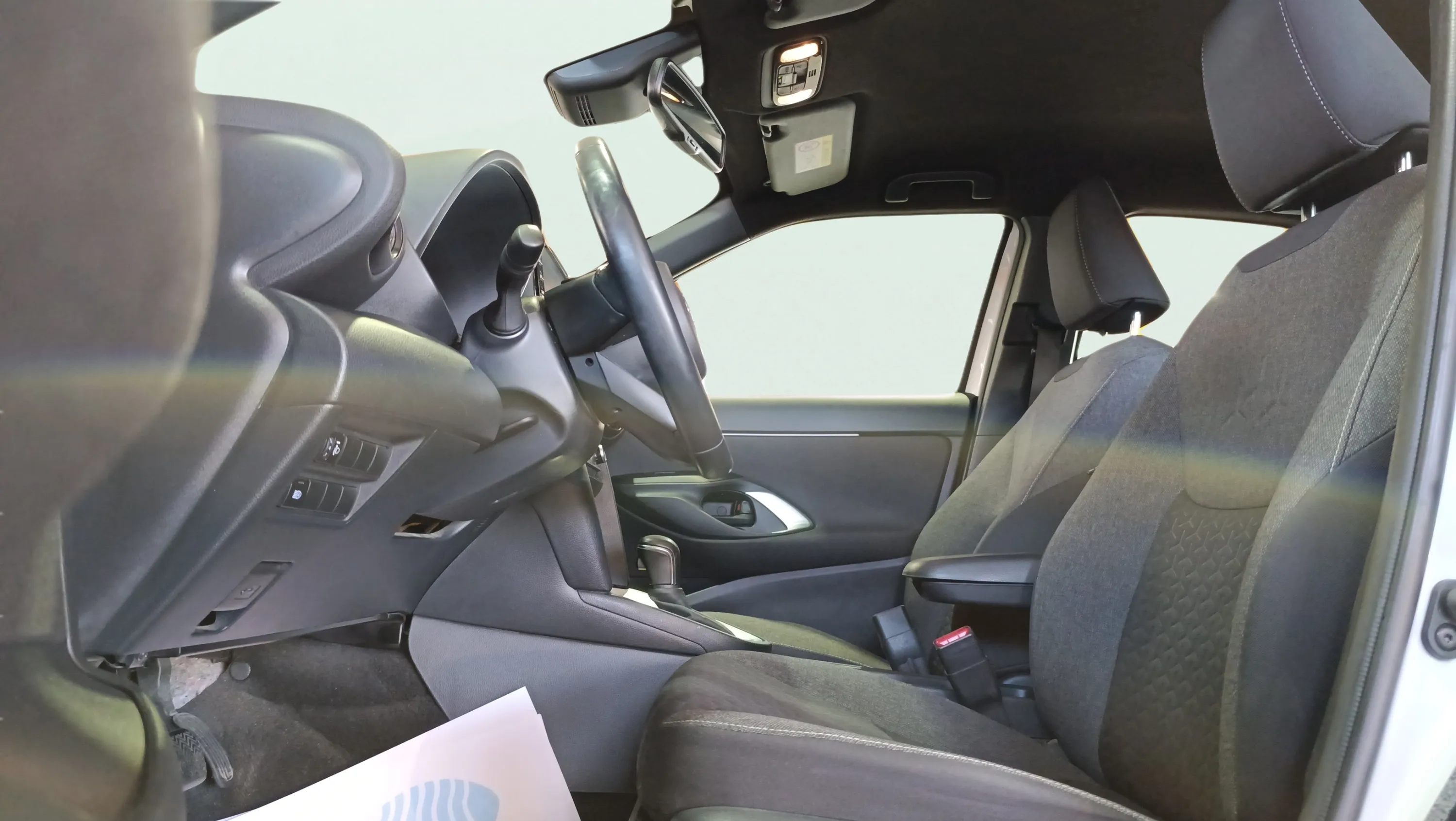 Toyota Yaris Cross 1.5 120H Active Tech - foto 29