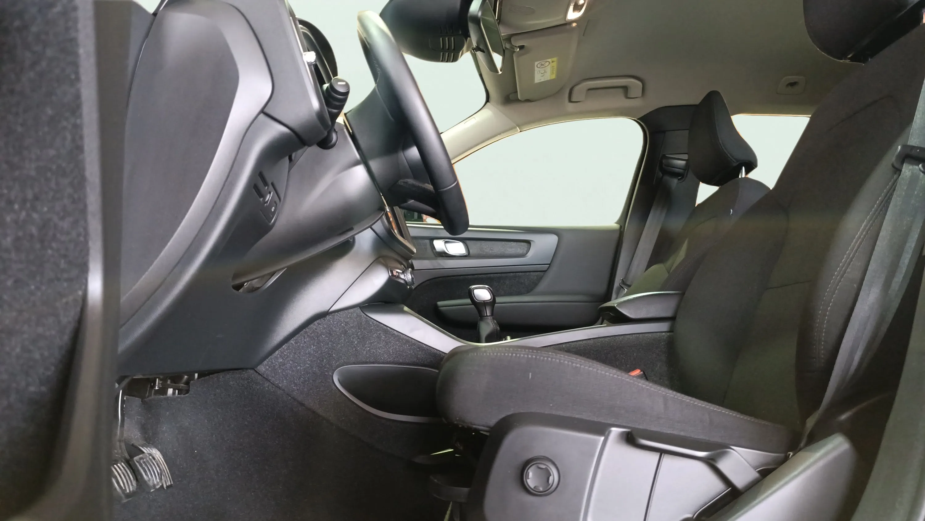 Volvo XC40 1.5 T2 Essential - foto 30