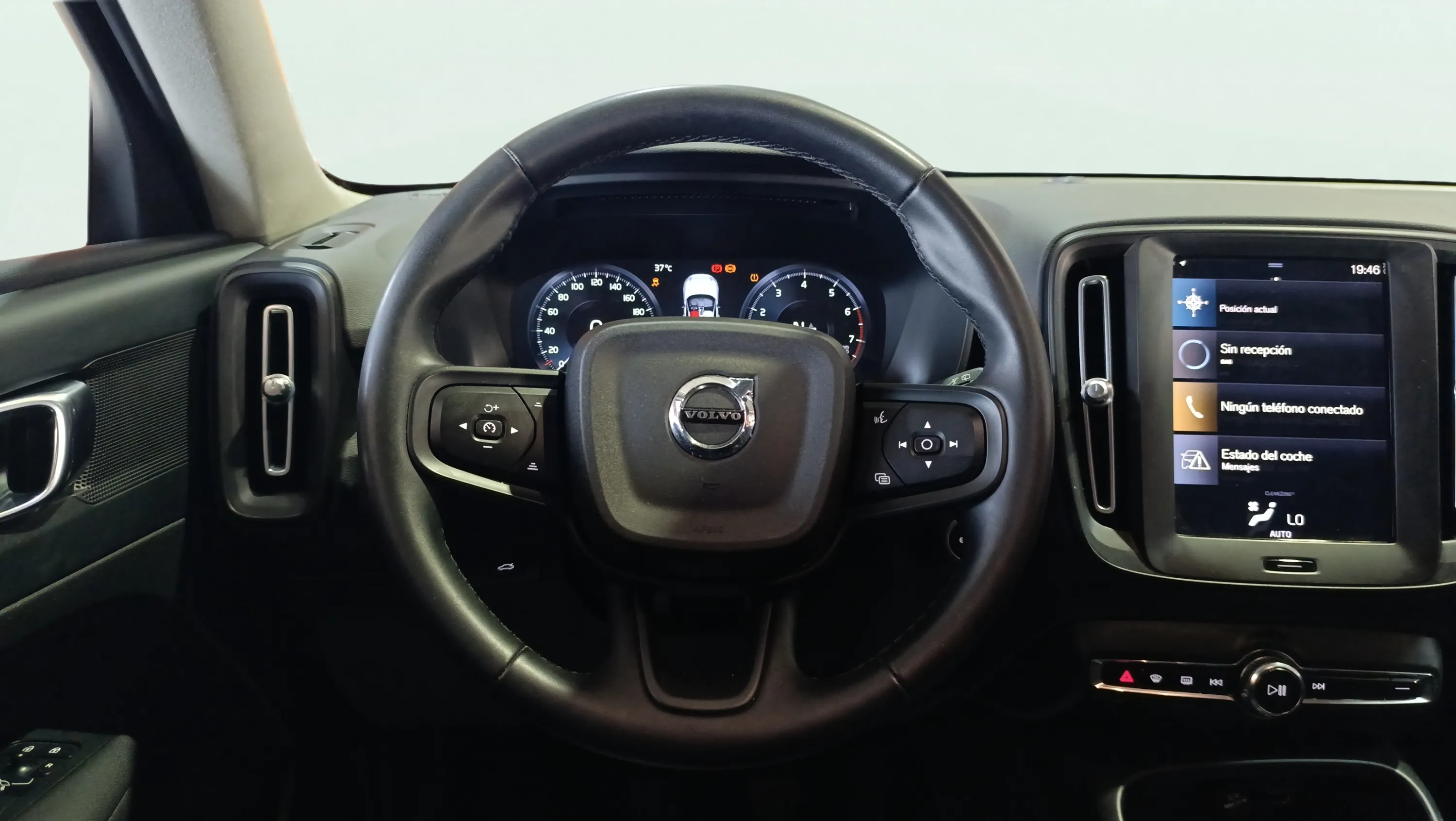 Volvo XC40 1.5 T2 Essential - foto 10