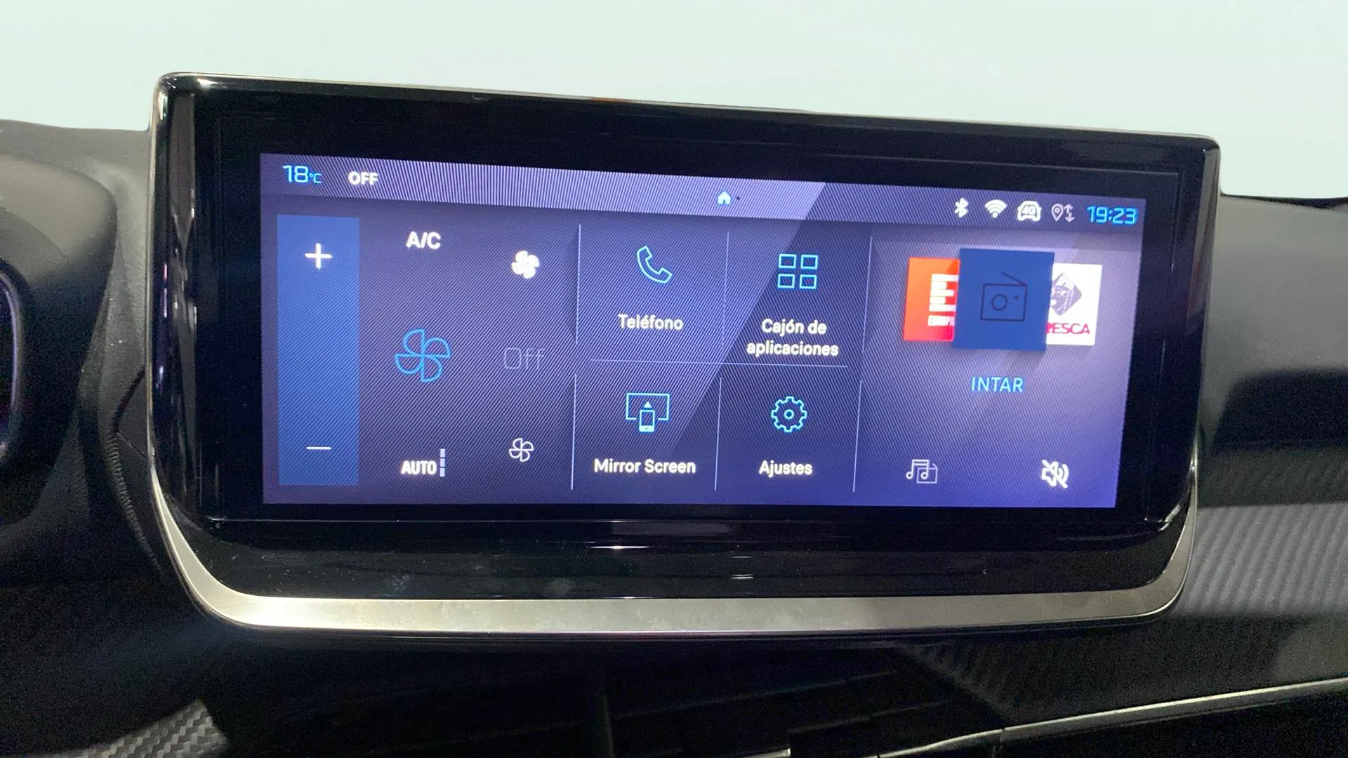 Peugeot 2008 Allure PureTech 100 - foto 15