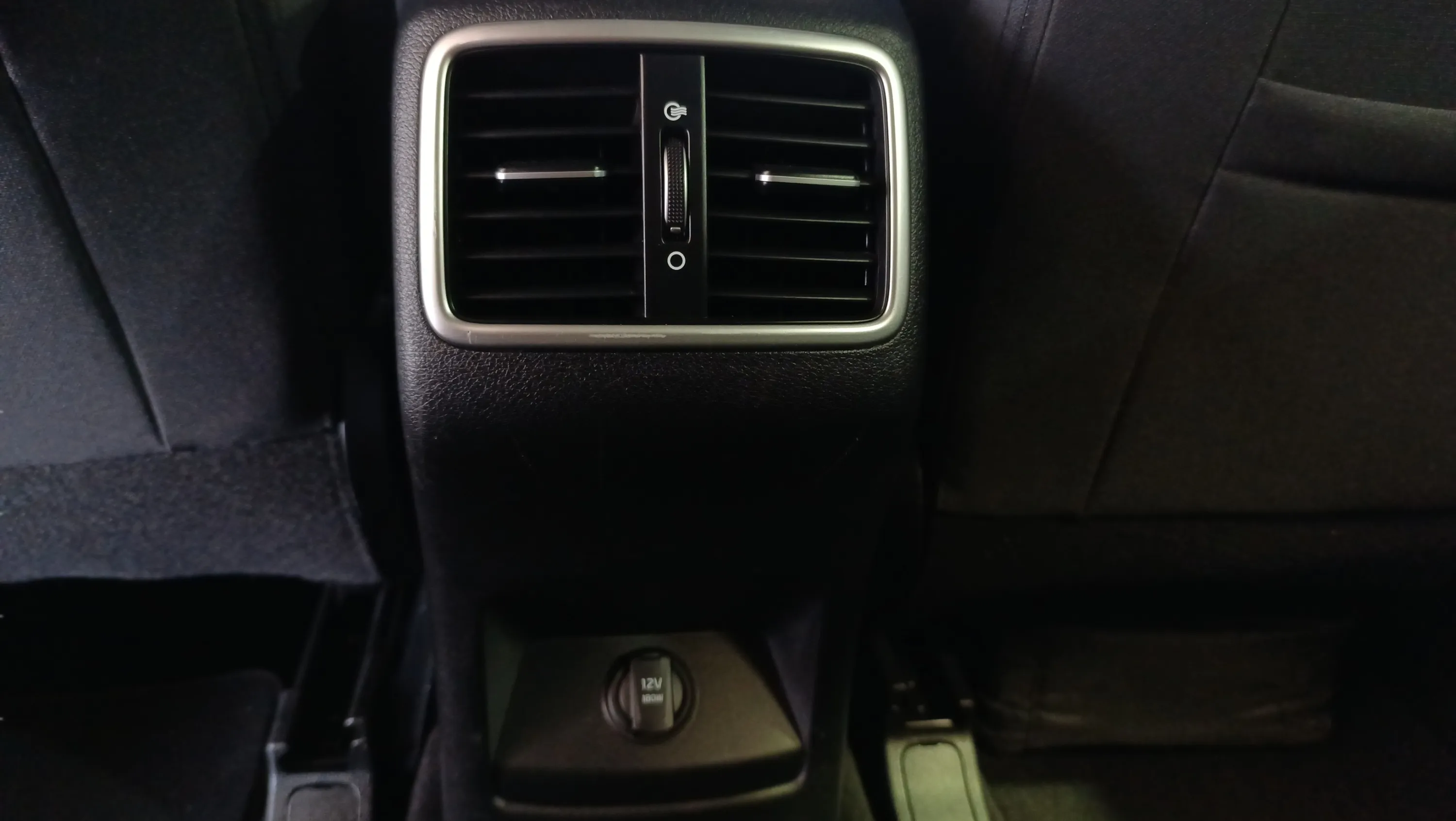 Kia Sportage 1.6 MHEV Drive 4x2 - foto 33