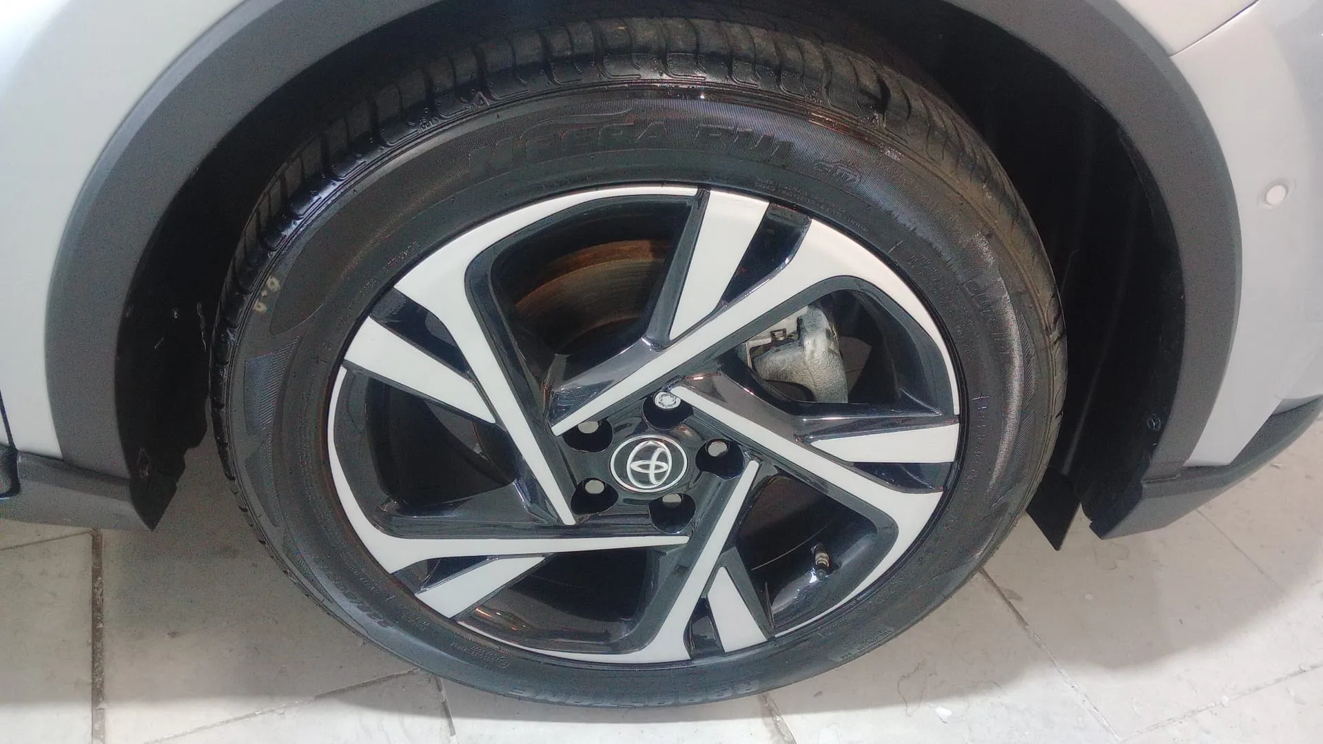 Toyota C-HR 1.8 125H Active - foto 17