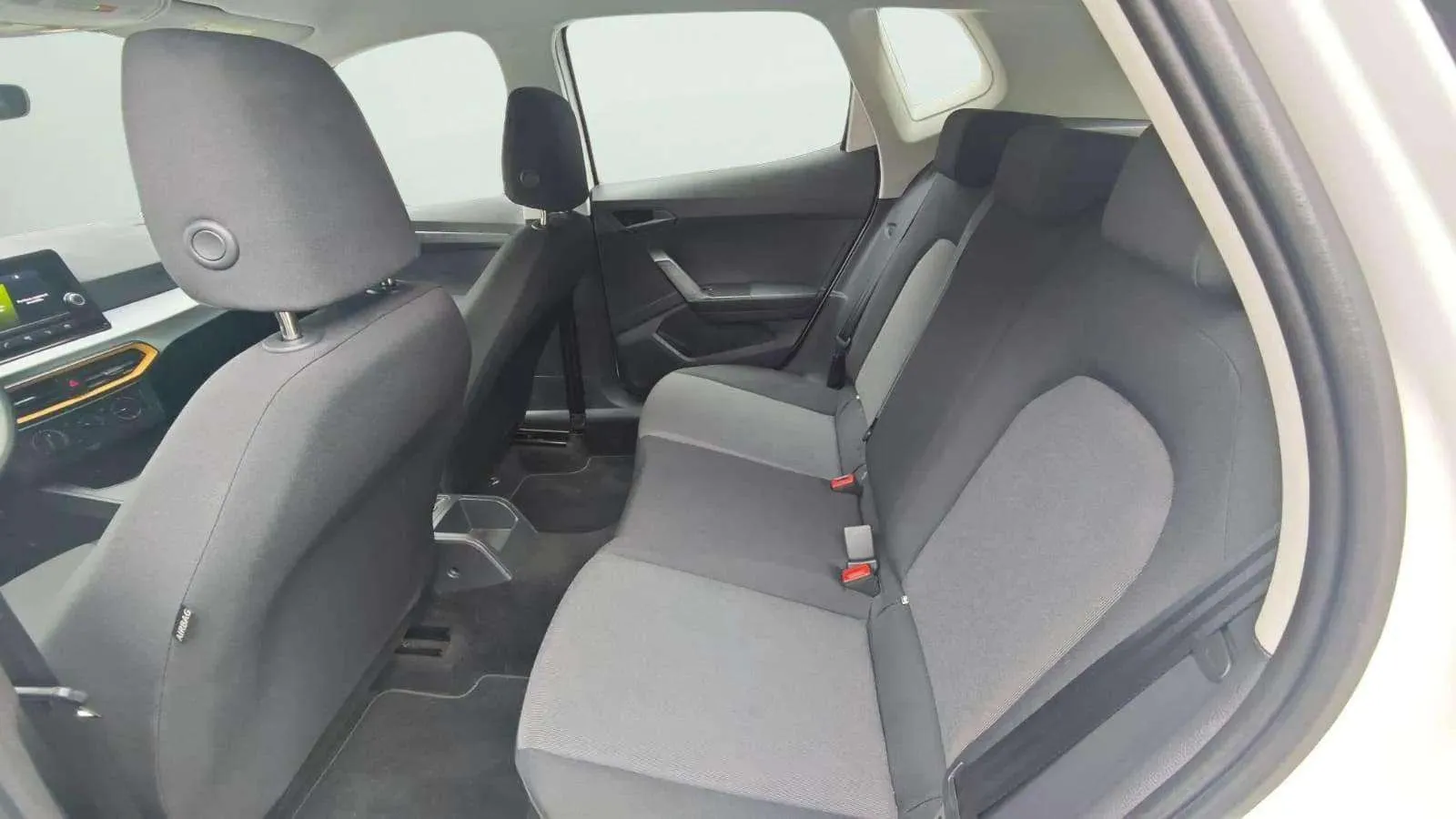 SEAT Arona 1.0 TSI Reference - foto 28