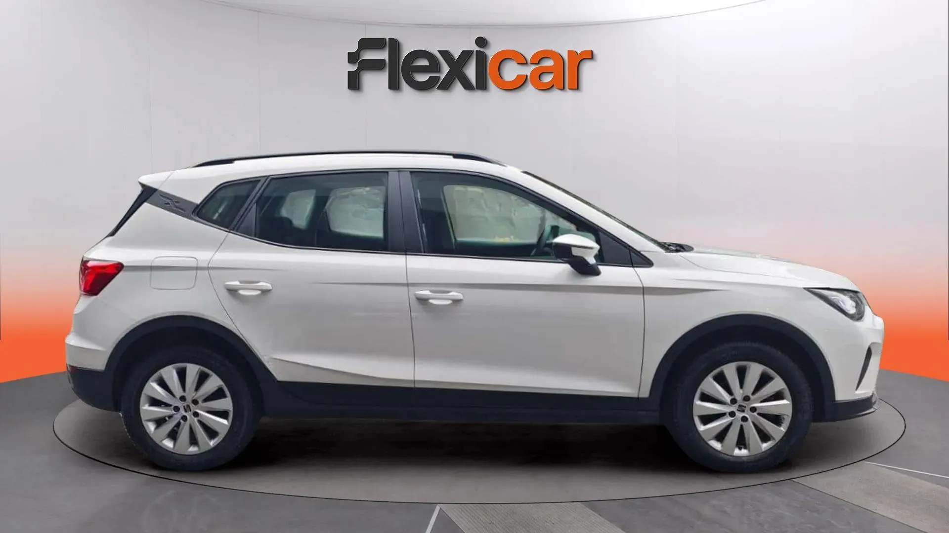 SEAT Arona 1.0 TSI Reference - foto 8